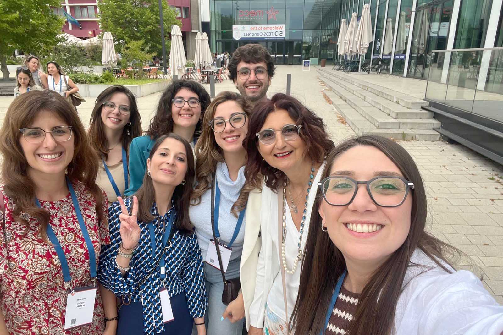 Il gruppo di ricerca con la prof.ssa Vincenza Barresi del Biometec al 50° FEBS Meeting