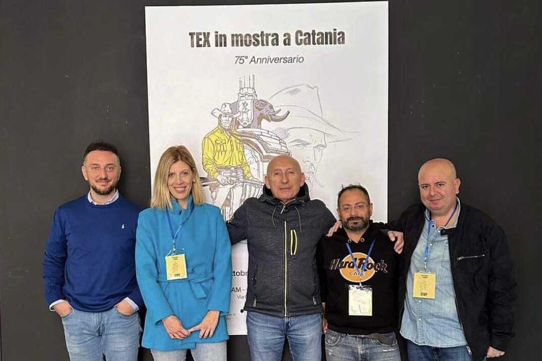 Lo staff di Tex in mostra a Catania