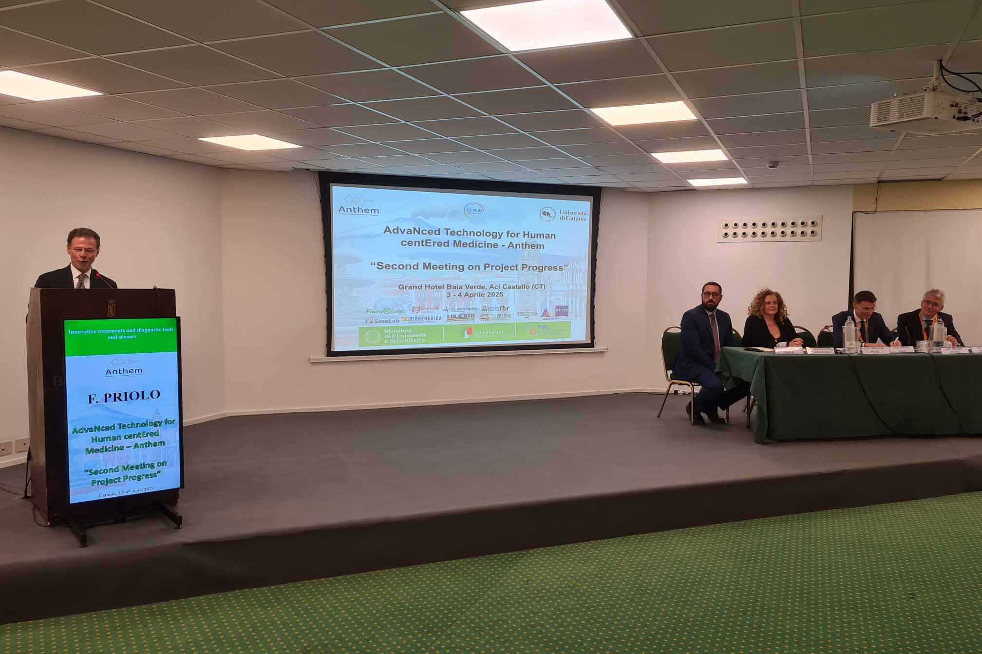 Un momento dell'intervento del rettore Francesco Priolo