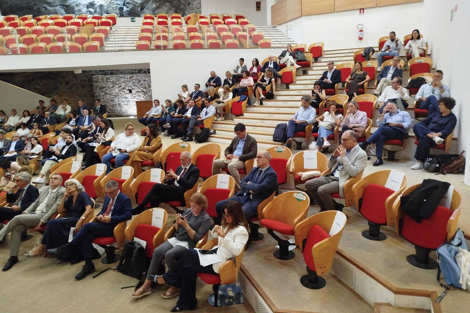 Docenti e personale tecnico-amministrativo presenti all'incontro