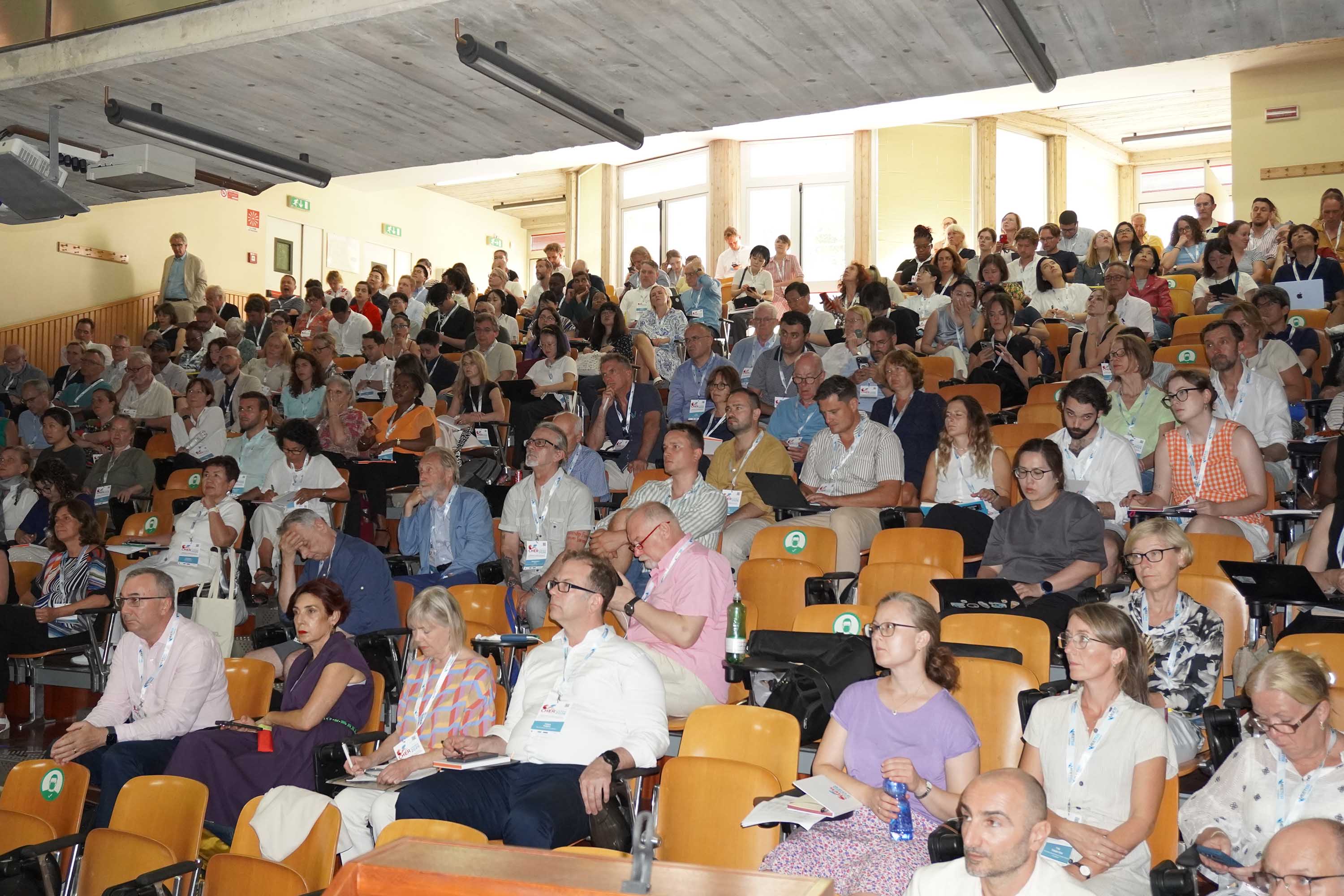 Alcuni partecipanti alla Conferenza Cher 2026