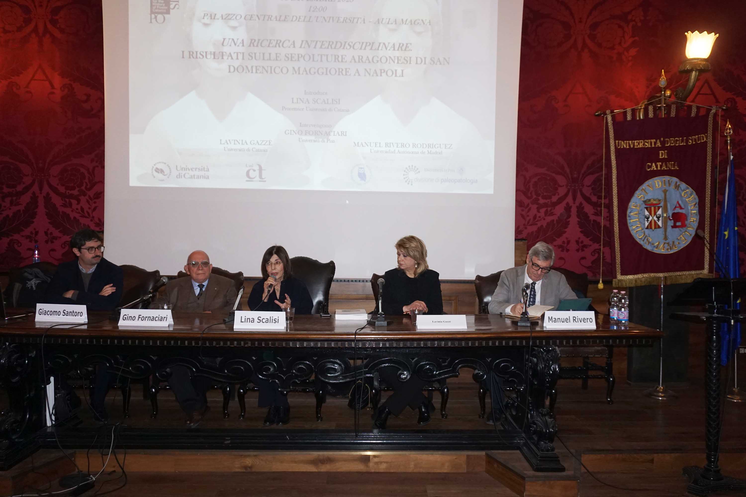 Il tavolo dei relatori