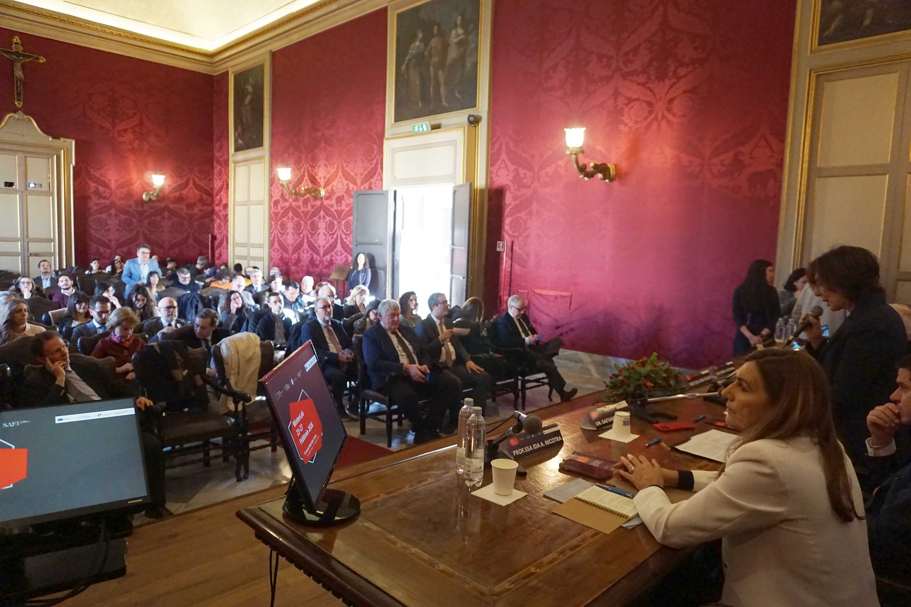 Un momento dell'intervento della prof.ssa Lina Scalisi, prorettrice dell'Università di Catania
