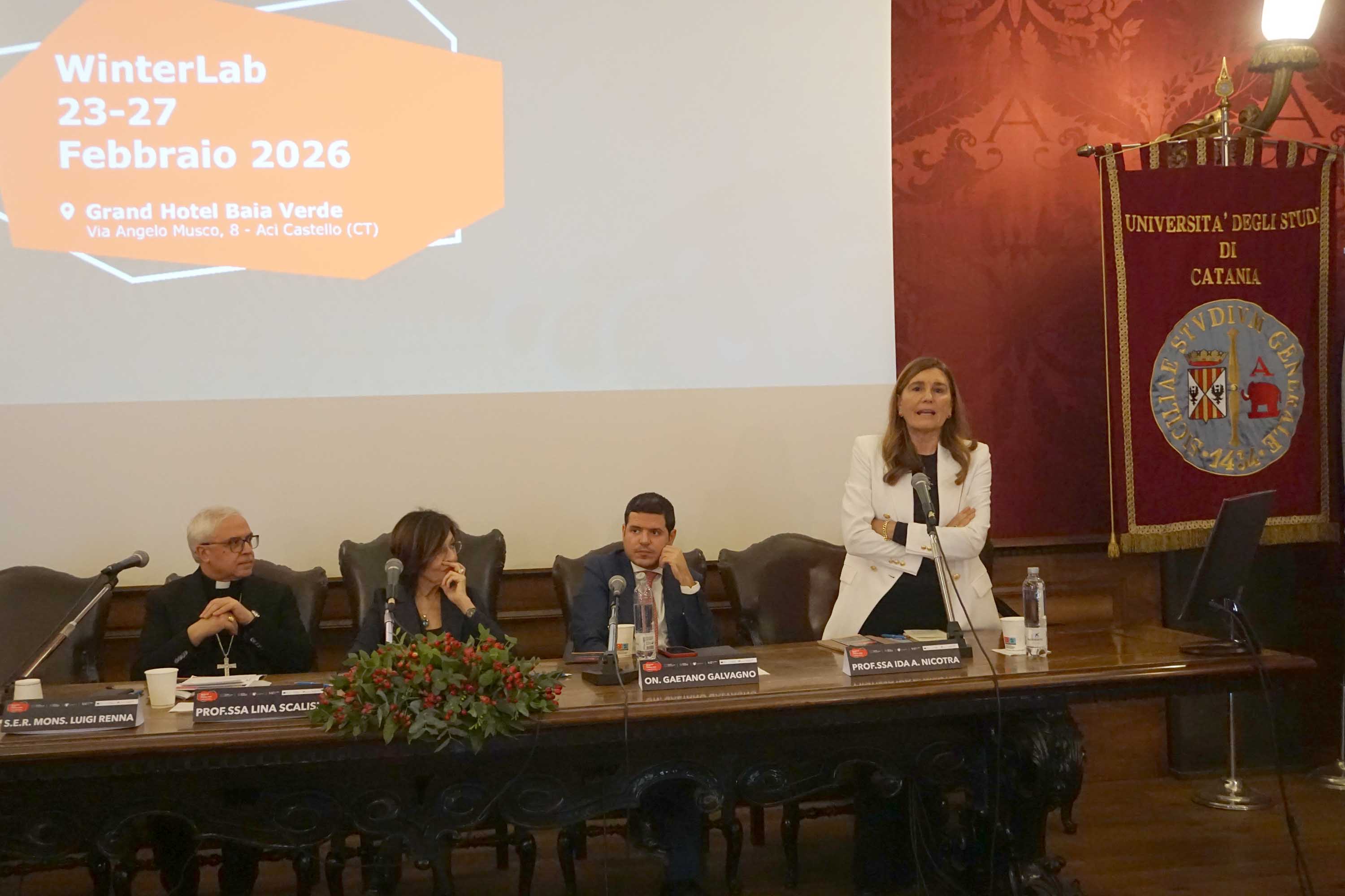 Un momento dell'intervento della prof.ssa Ida Nicotra, presidente della Scuola Superiore di Catania