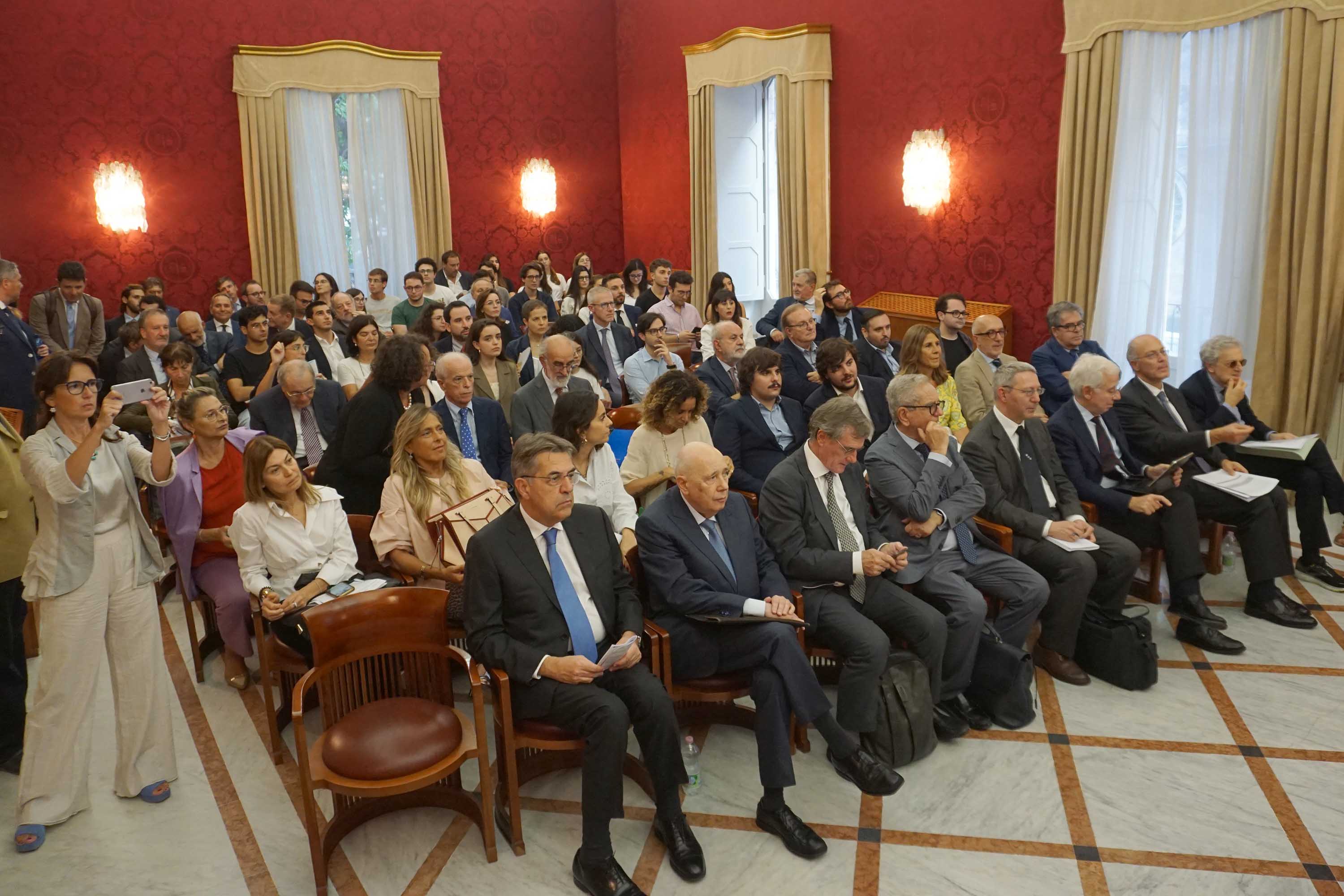 Il pubblico presente nell'aula magna di Villa Cerami