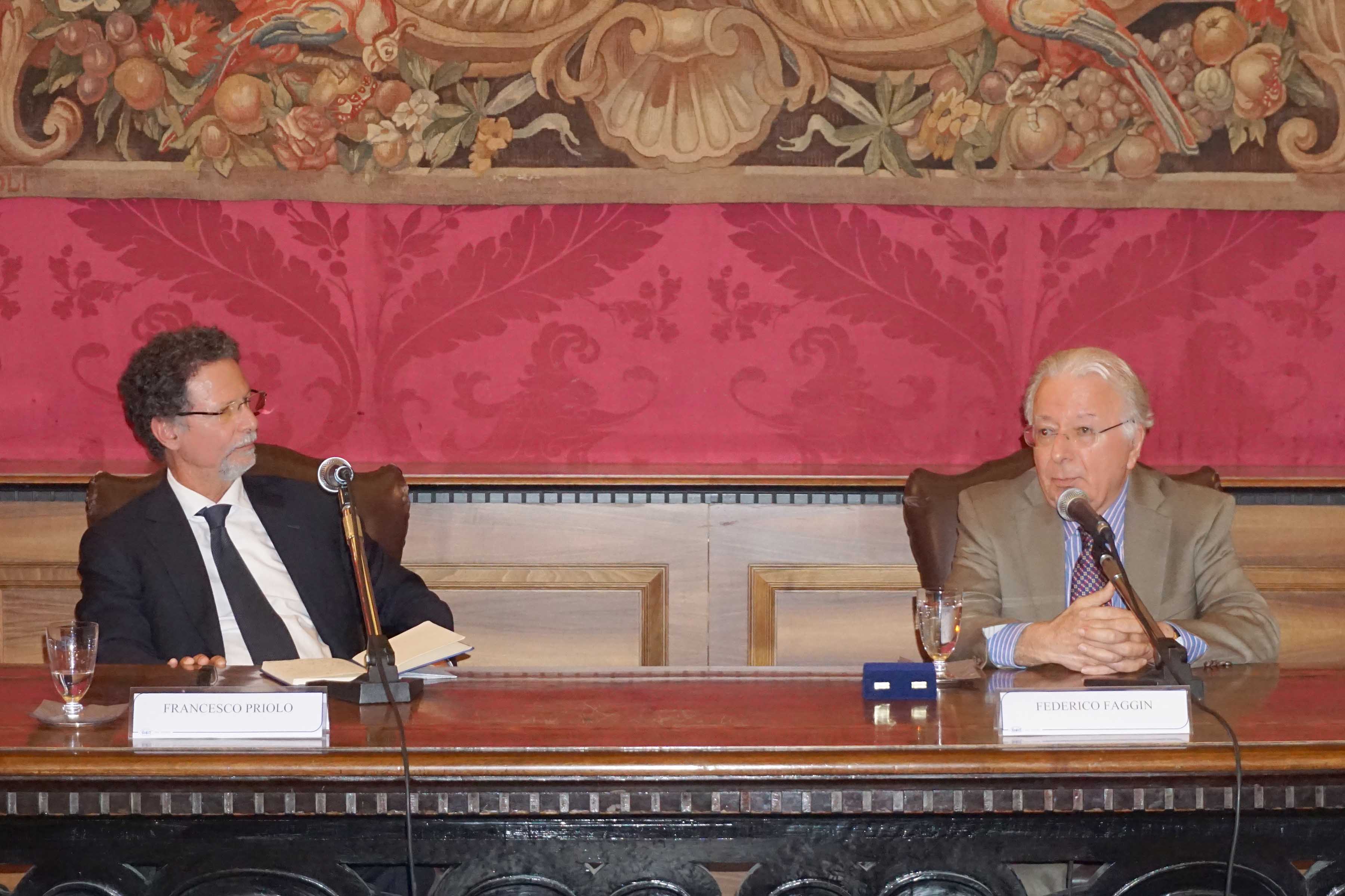 Un momento dell'intervento di Federico Faggin