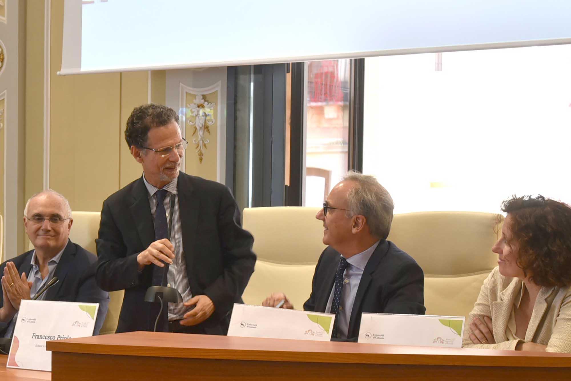 Un momento dell'intervento del rettore Francesco Priolo
