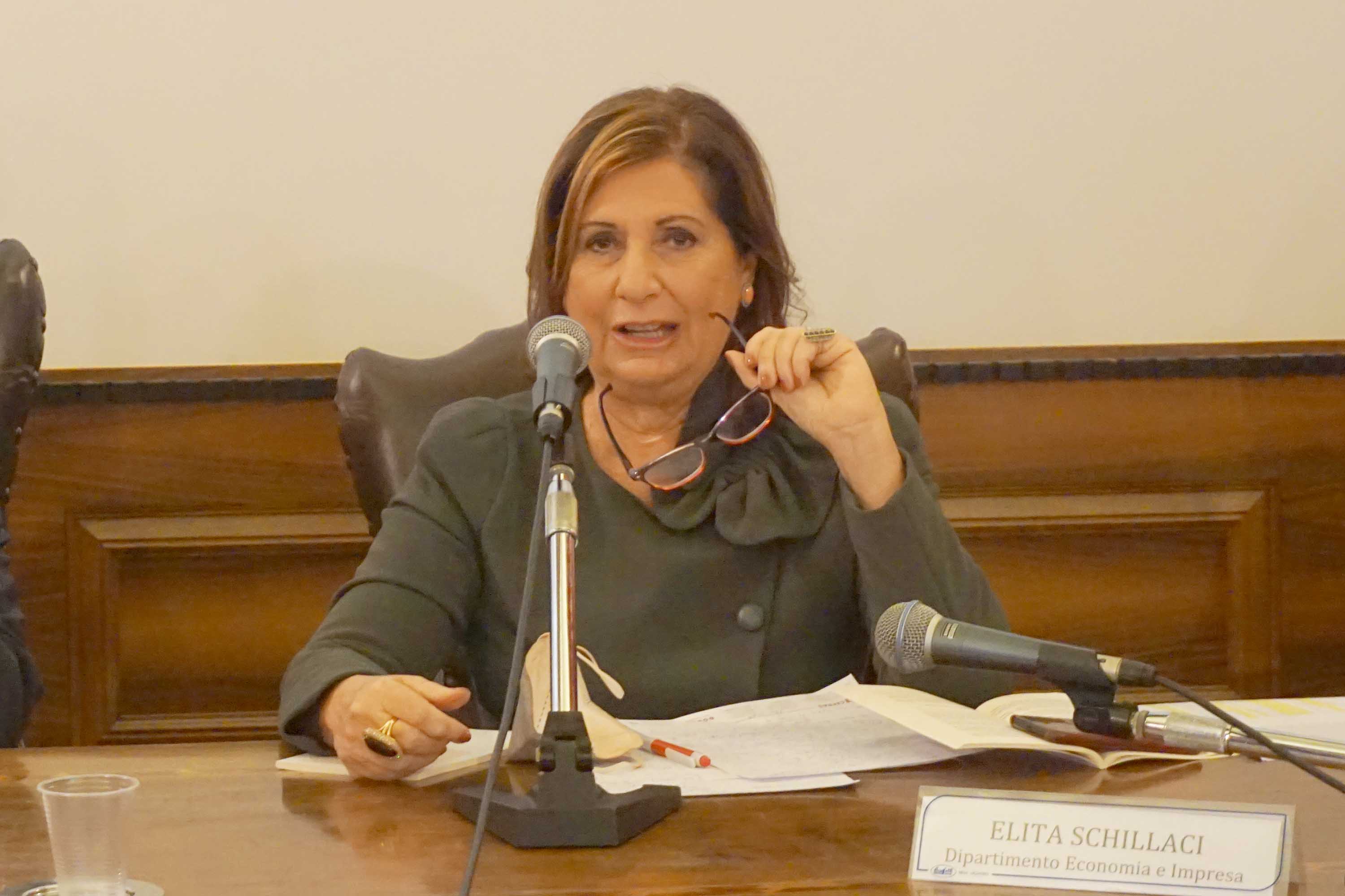 La prof.ssa Elita Schillaci