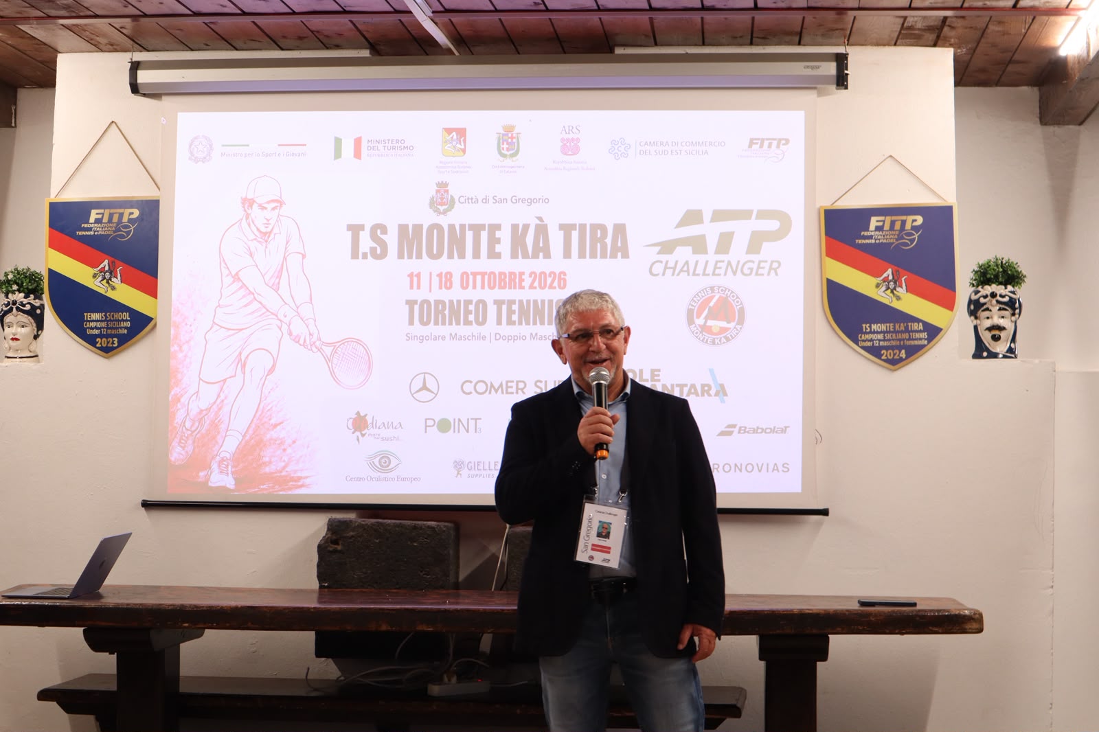 Un momento dell'intervento di Fabio Scionti