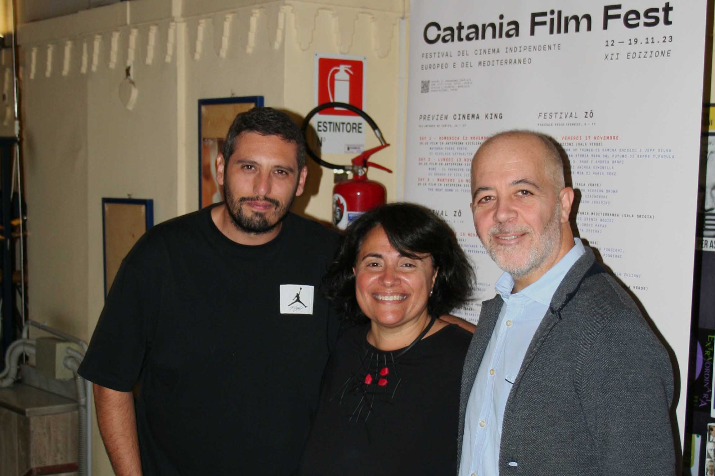 La docente Stefania Rimini presente alla preview del Catania Film Festival 2023 con i direttori Daniele Urciuolo e Cateno Piazza