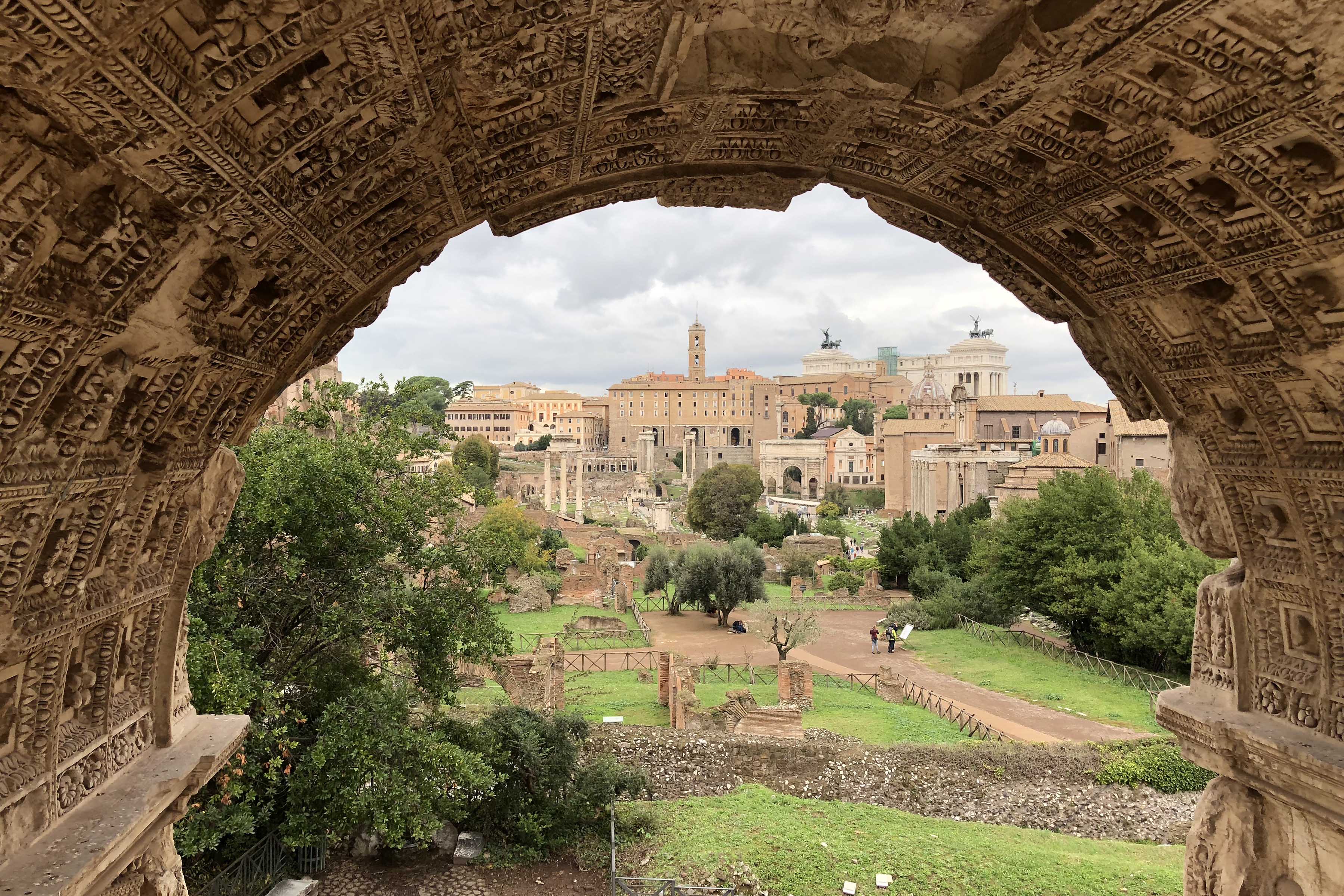 Foro Romano dall'Arco di Tito (credit "Parco archeologico del Colosseo")