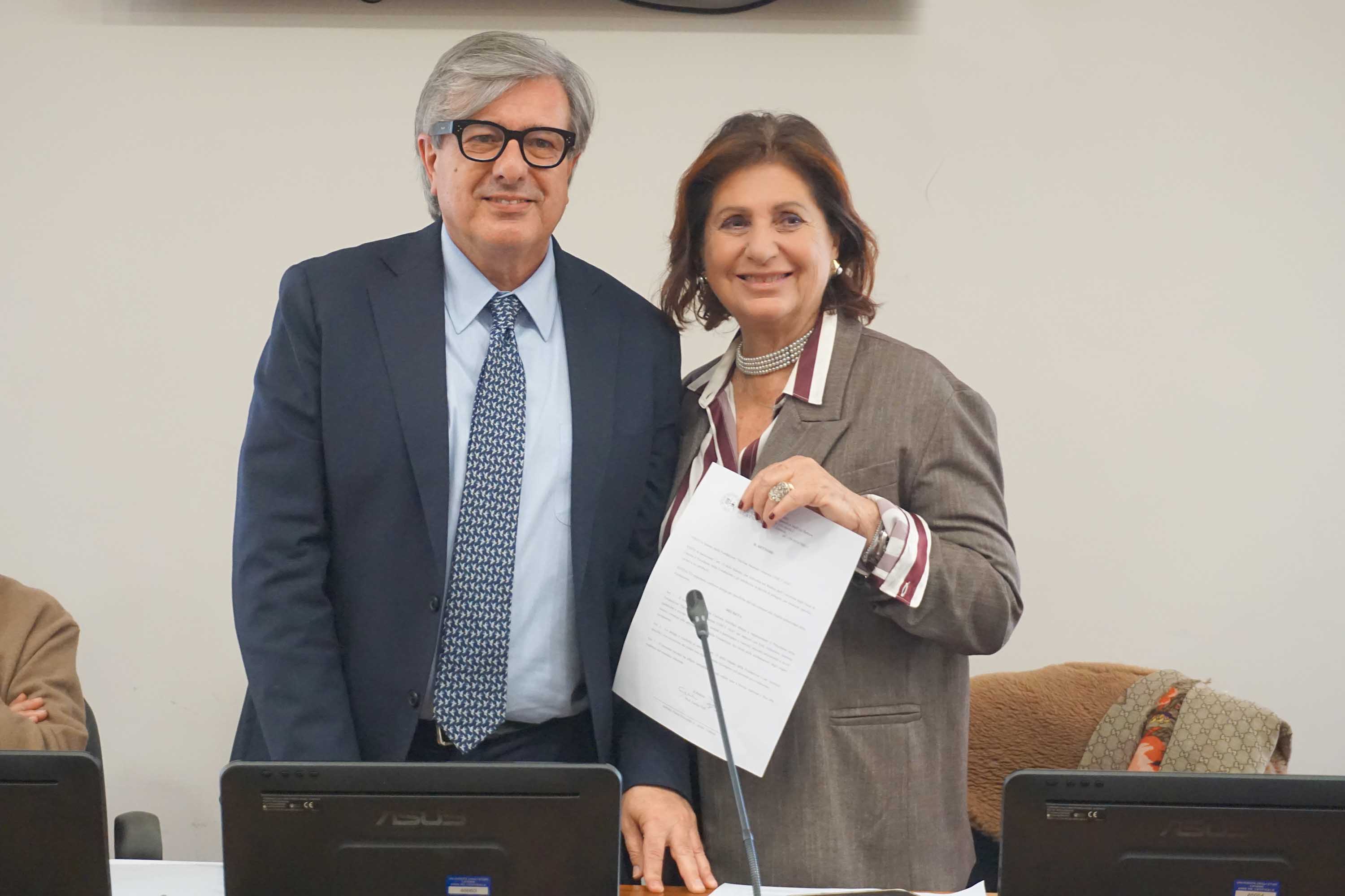 Il rettore Enrico Foti e la presidentessa di Unict Foundation, Elita Schillaci