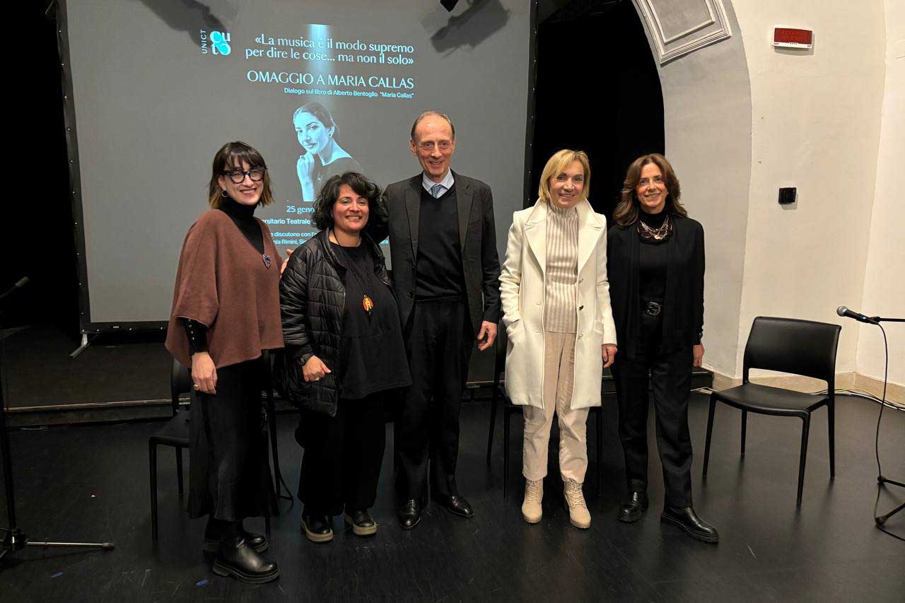 In foto da sinistra Simona Scattina, Stefania Rimini, Alberto Bentoglio, Graziella Seminara e Maria Rosa De Luca