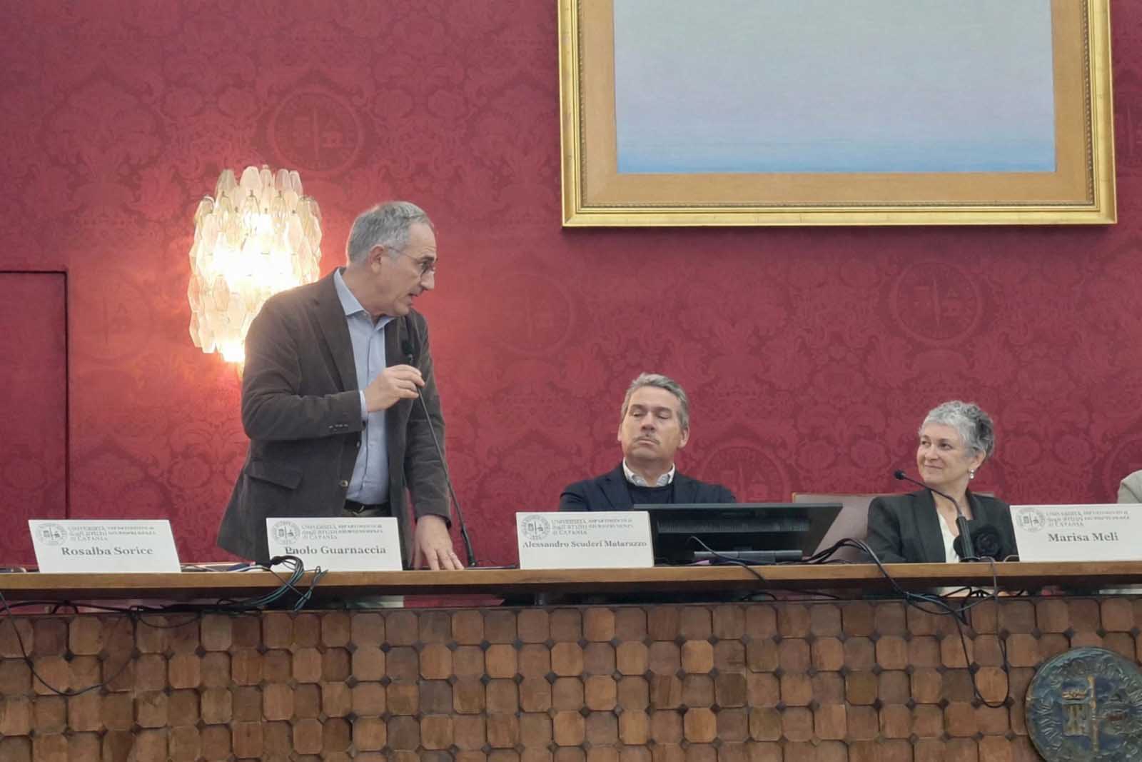 In foto un momento dell’intervento del prof. Paolo Guarnaccia