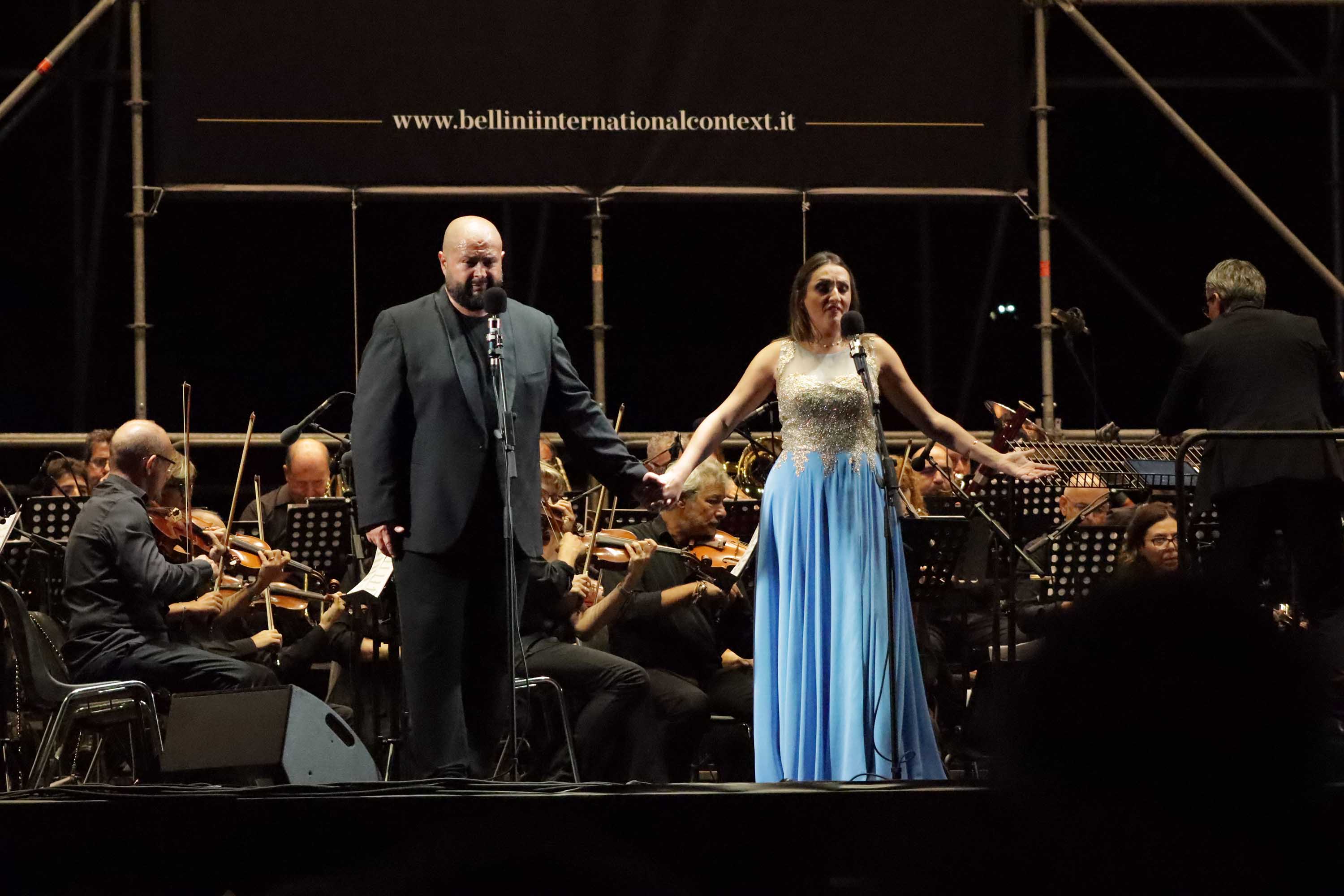 Da sinistra il tenore Celso Albelo e il soprano Daniela Cappiello