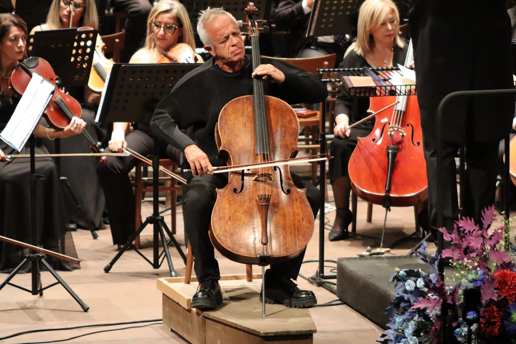 Il violoncellista Giovanni Sollima