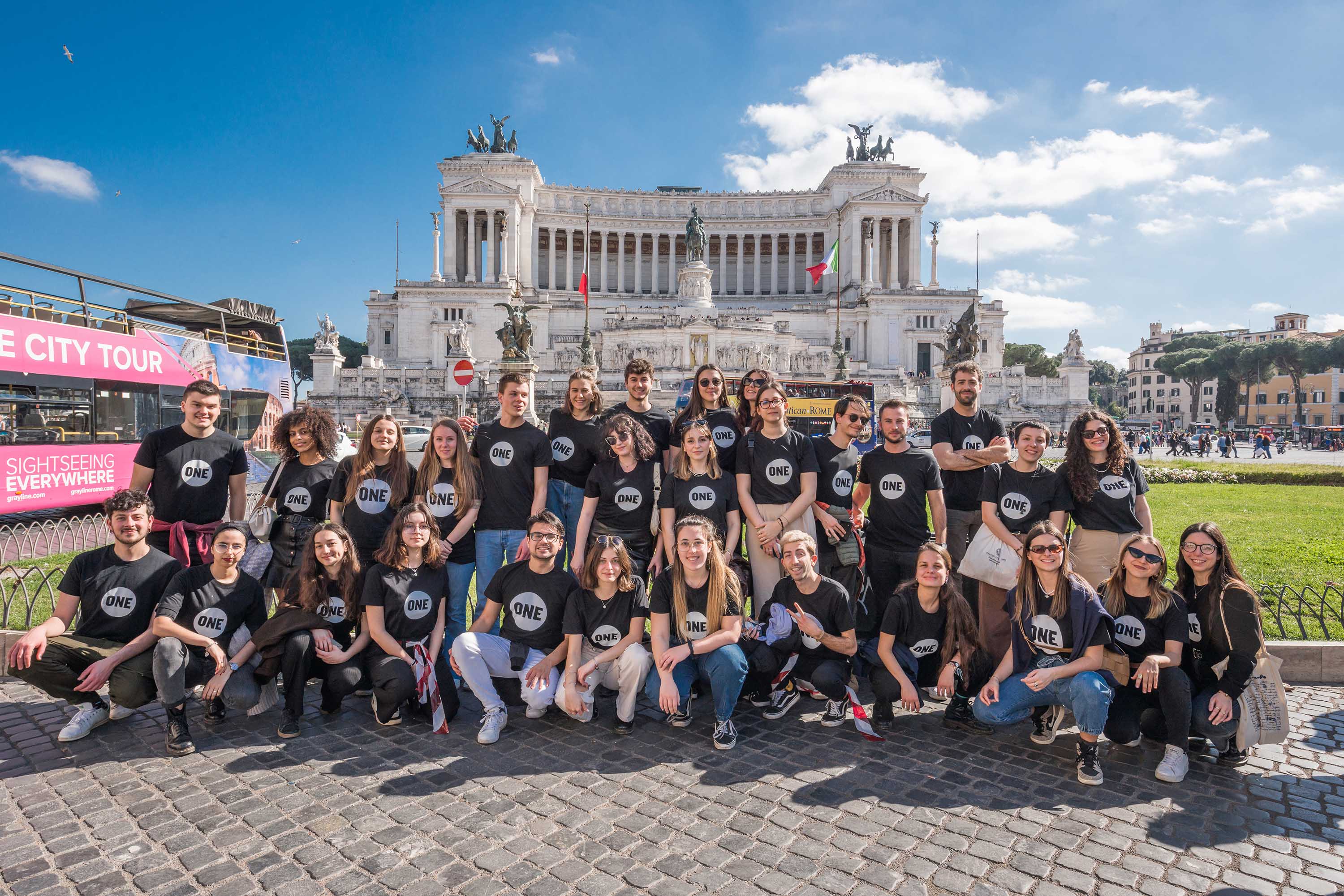 Il gruppo di giovani volontari di The ONE Campaign a Roma
