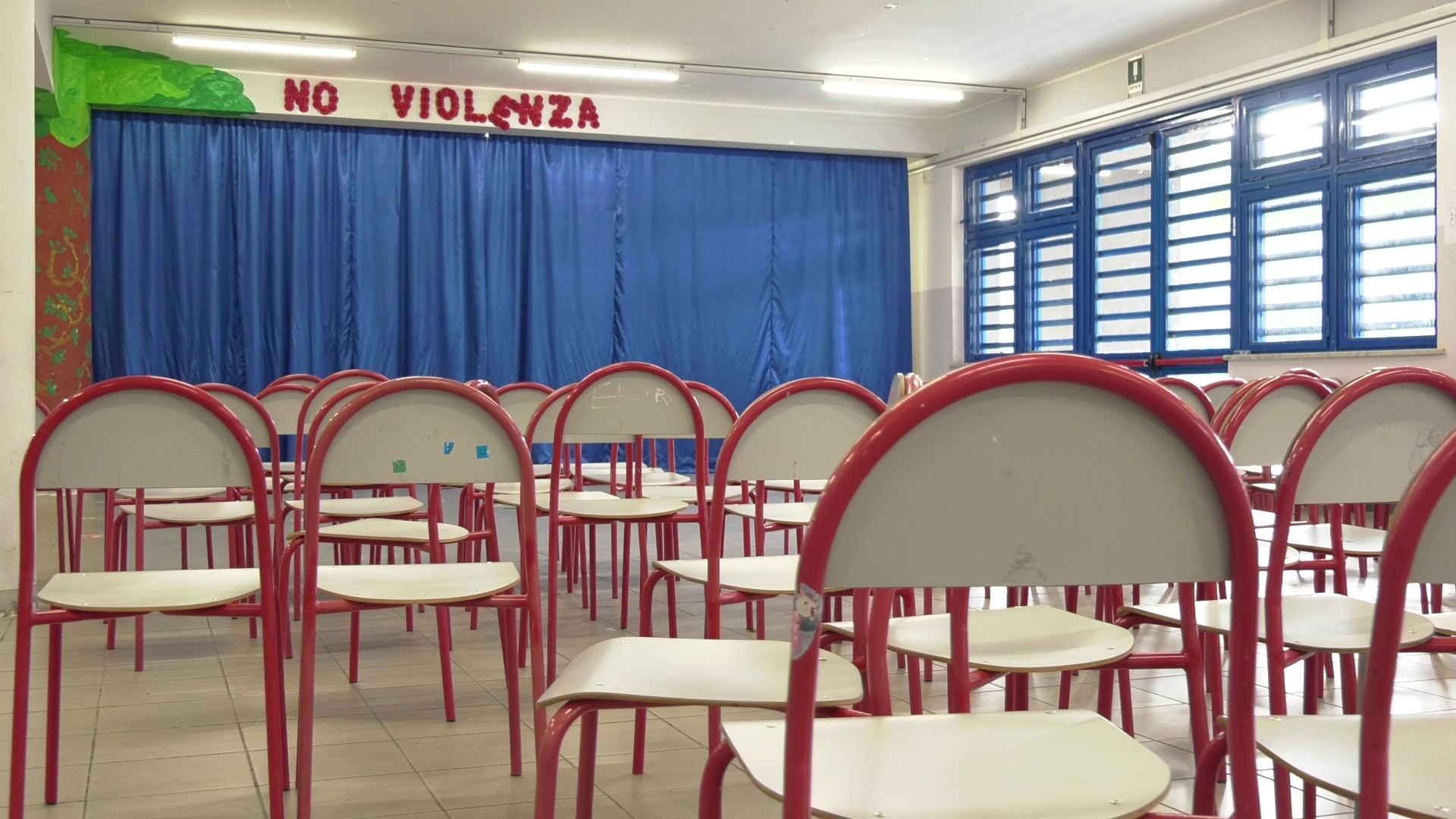 Un'aula dell'IC Vitaliano Brancati