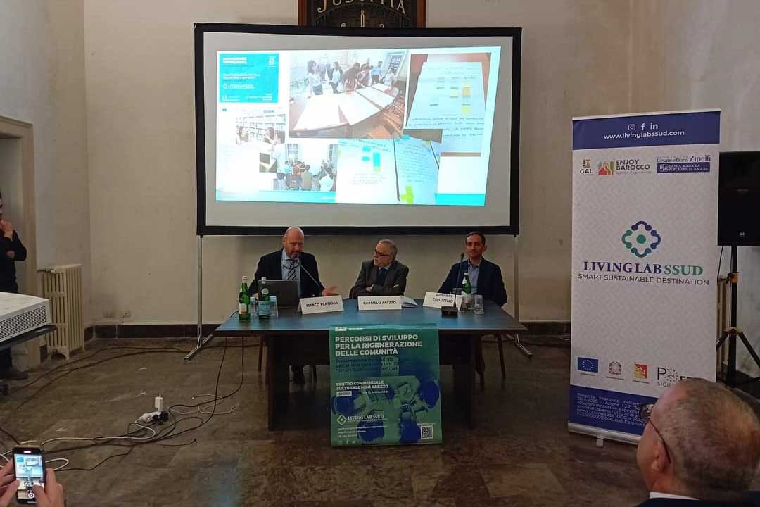 Un momento dell'intervento del prof. Marco Platania