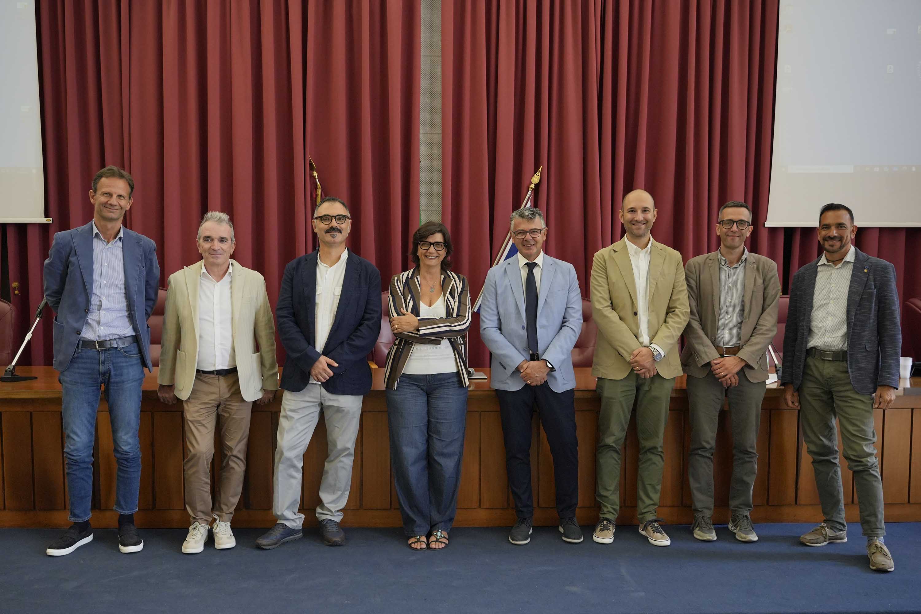 In foto da sinistra i docenti Piernicola Lollino, Fabio Tortorici, Giuseppe Caruso, Giovanna Pappalardo, Paolo Mozzicato, Simone Mineo, Giacomo Pepe e Salvatore Martino 