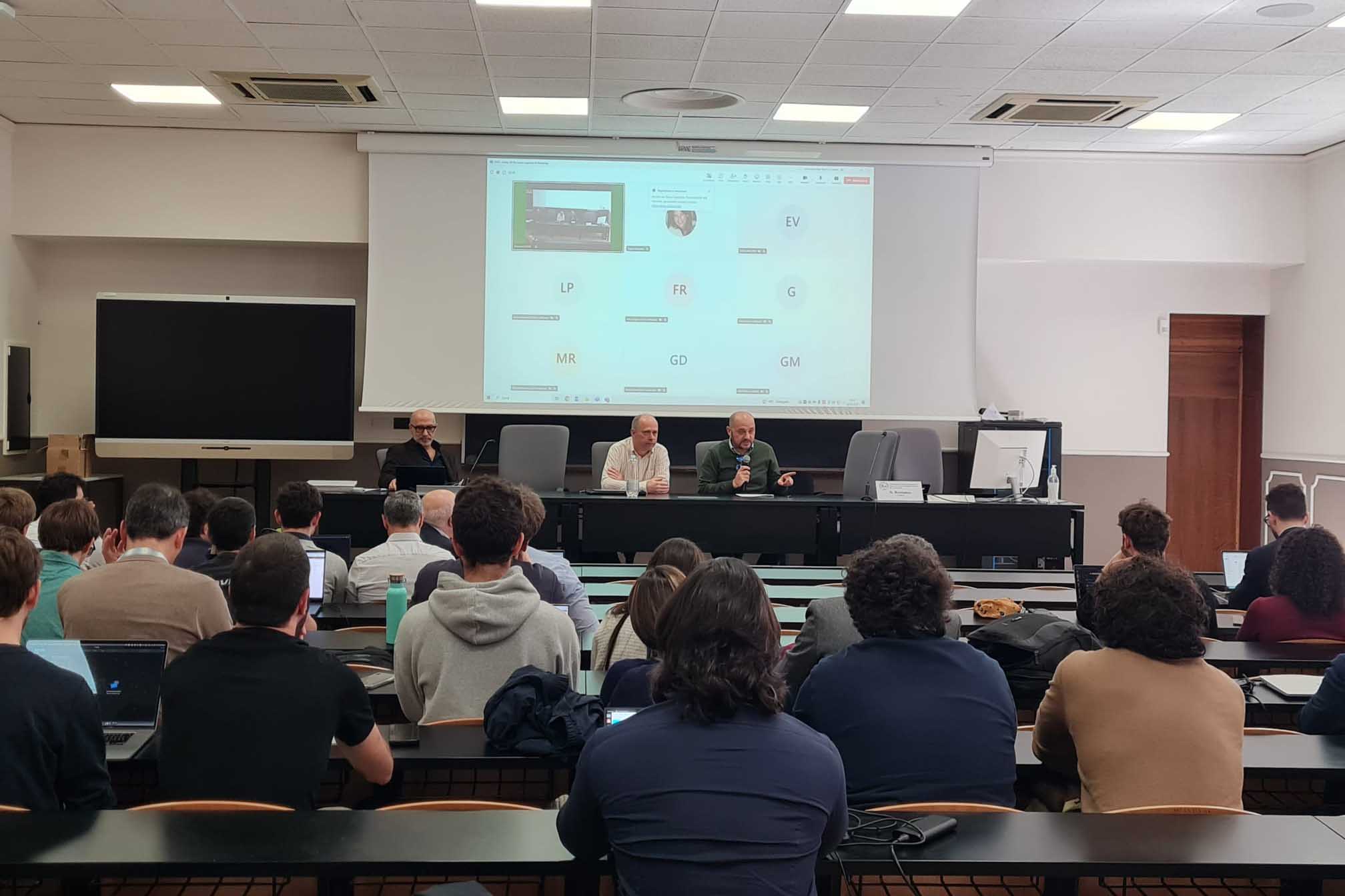 Un momento dell'intervento del prof. Concetto Spampinato