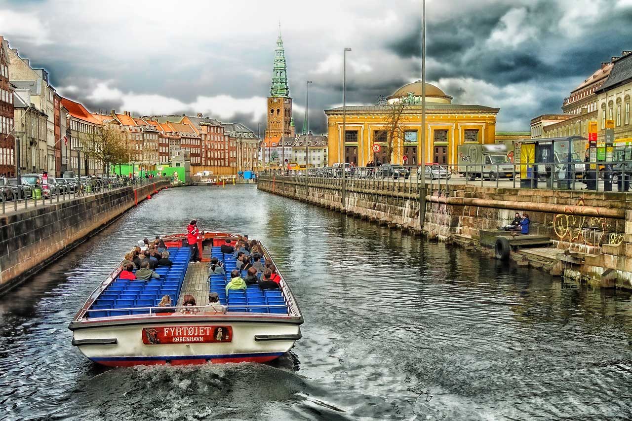 Uno dei canali di Copenaghen