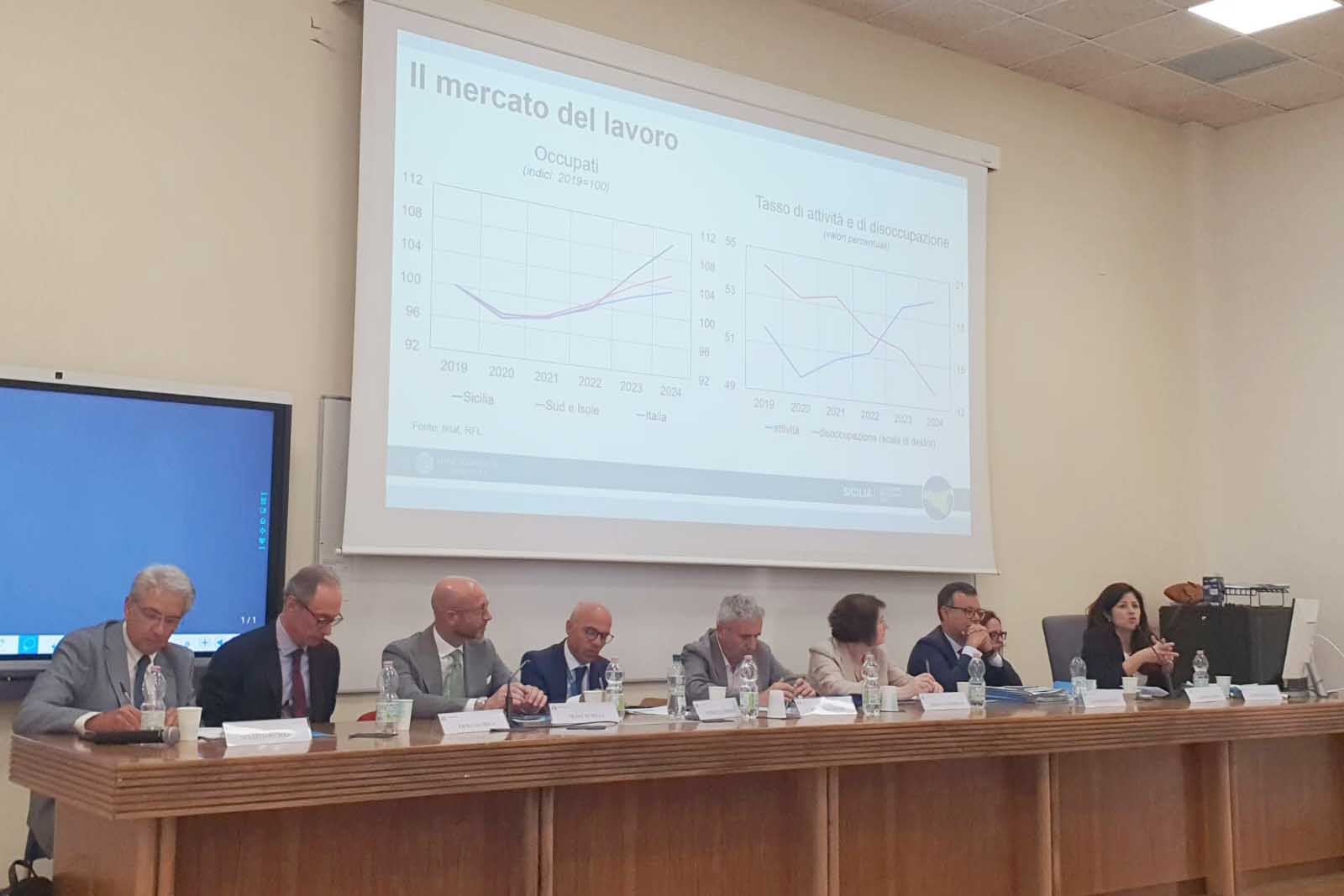 Il tavolo dei relatori