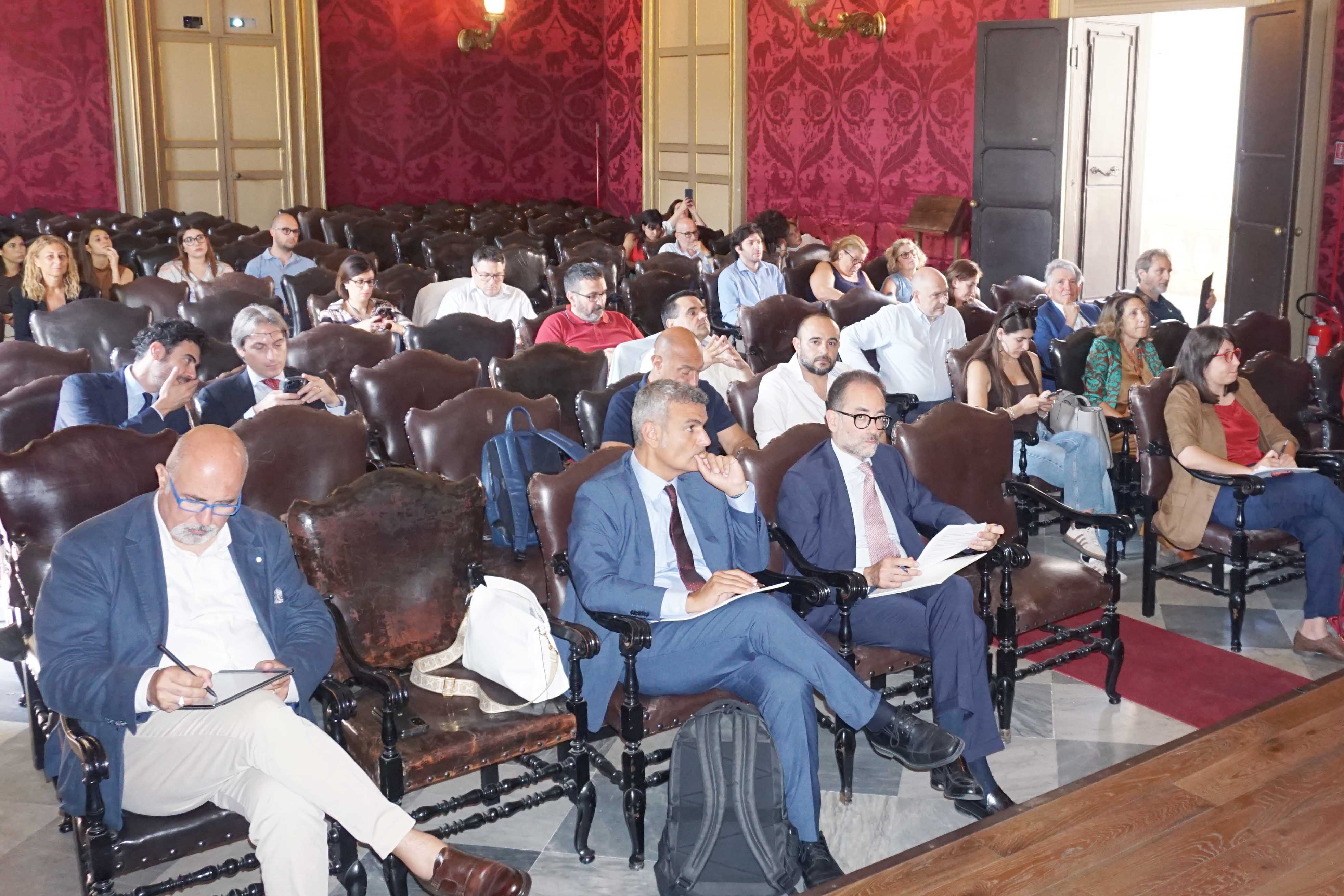 Il pubblico presente nell'aula magna del Palazzo centrale dell'Università di Catania