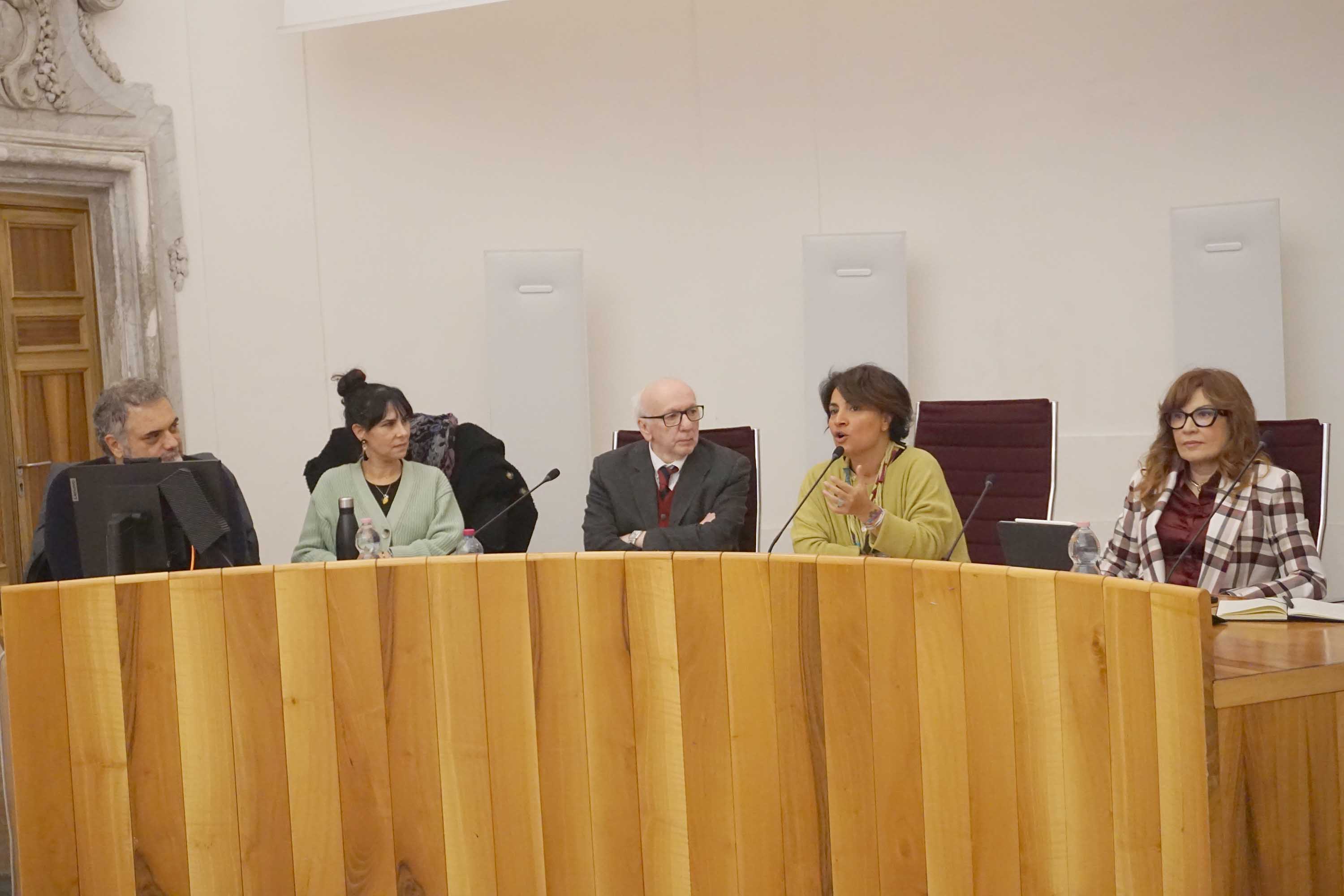 Un momento dell'intervento della prof.ssa Stefania Rimini