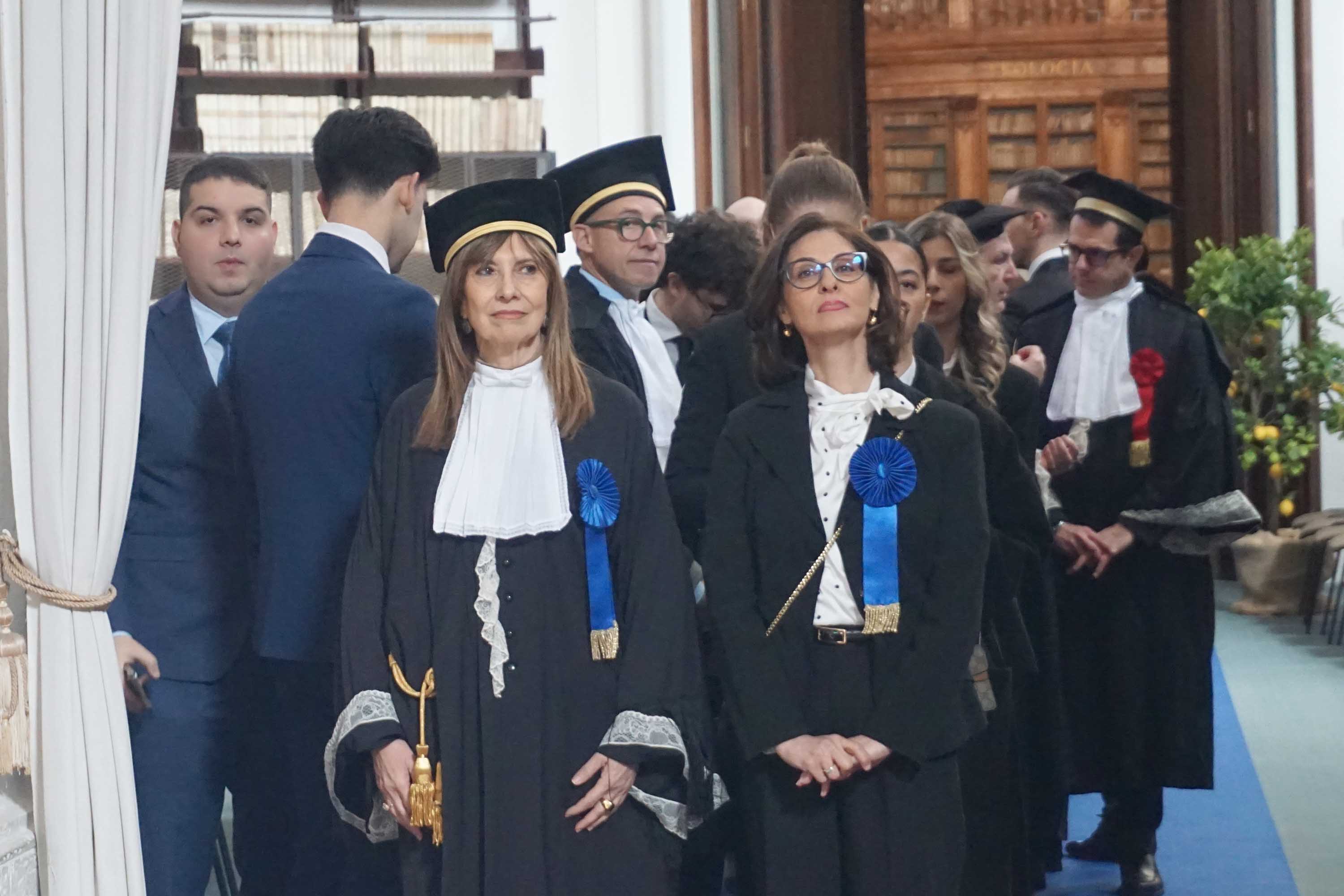 La delegazione del Dipartimento di Giurisprudenza che apre il corteo storico