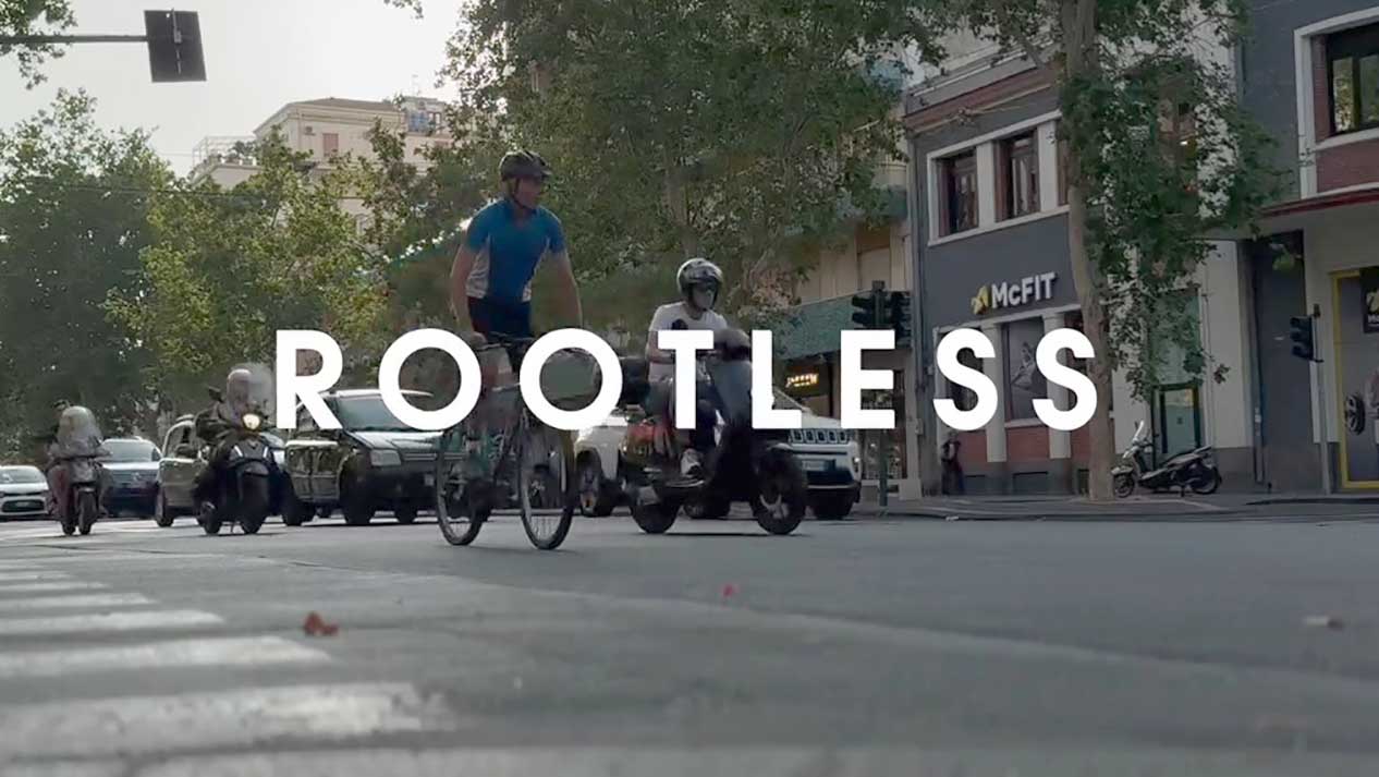 Un frame di Rootless