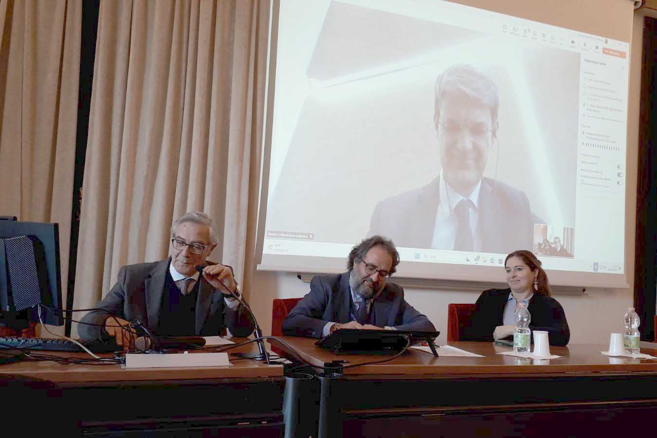 Un momento dell’intervento del prof. Carlo Pennisi