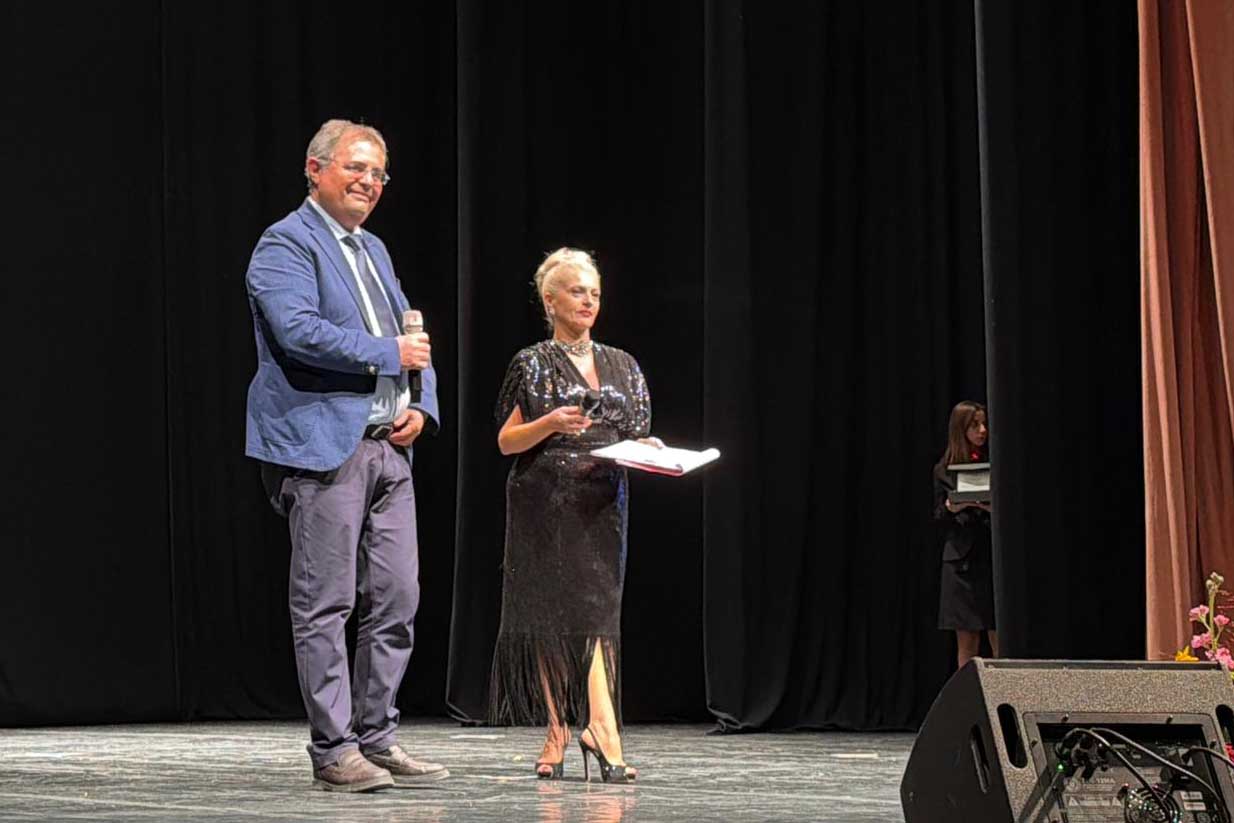 Un momento dell'intervento del prof. Filippo Caraci