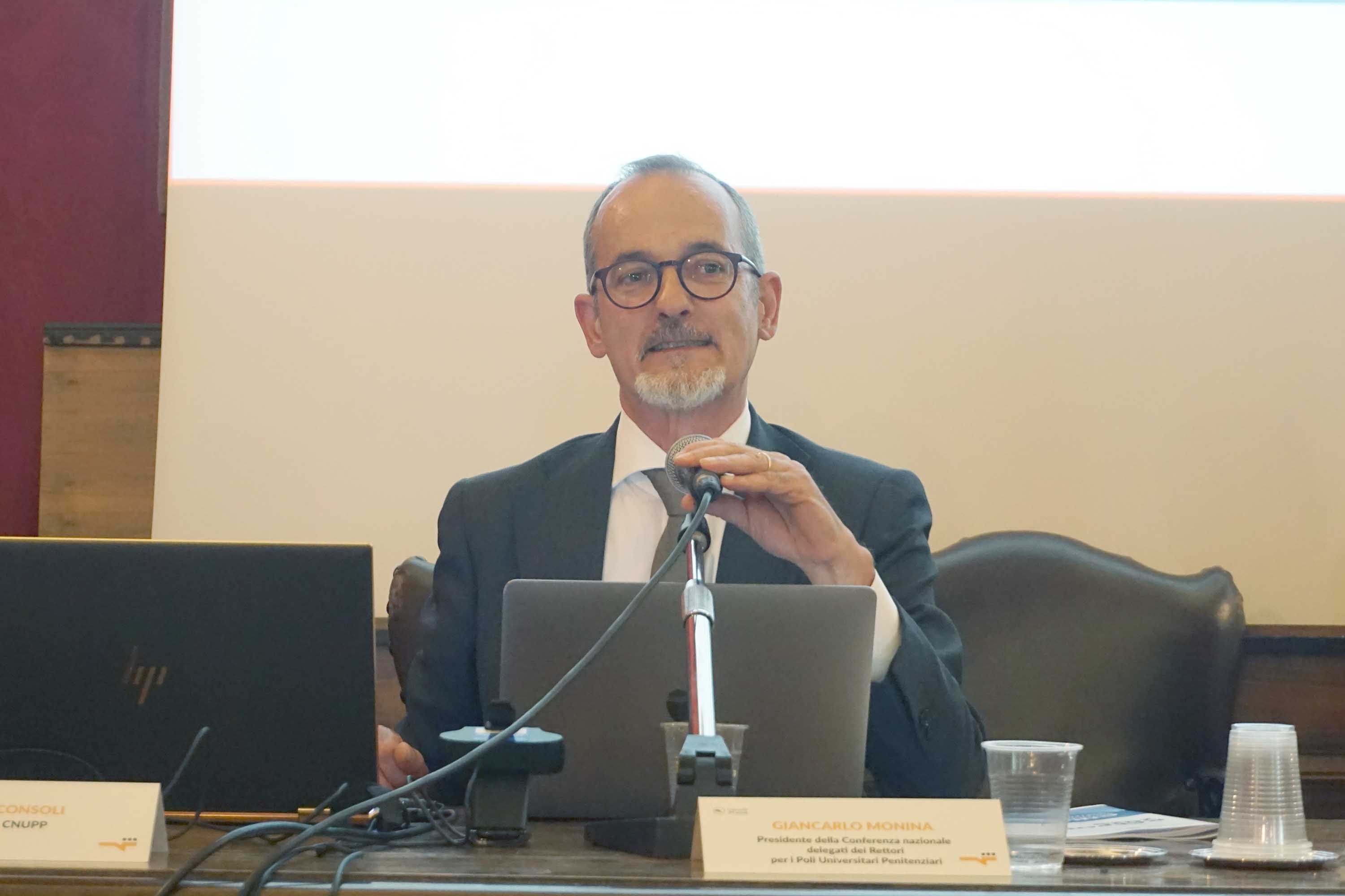 Il prof. Giancarlo Monina