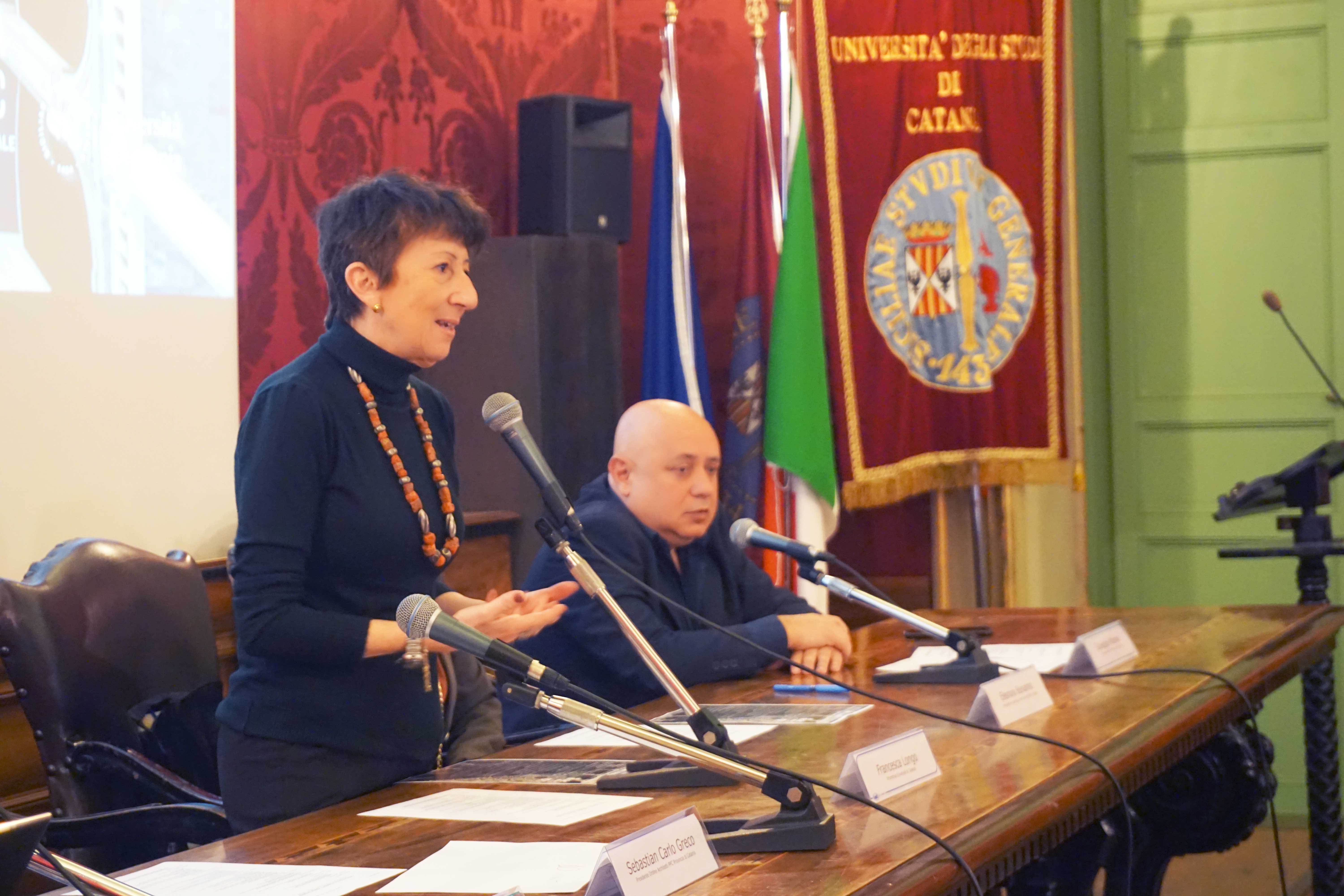 Un momento dell'intervento della prof.ssa Francesca Longo