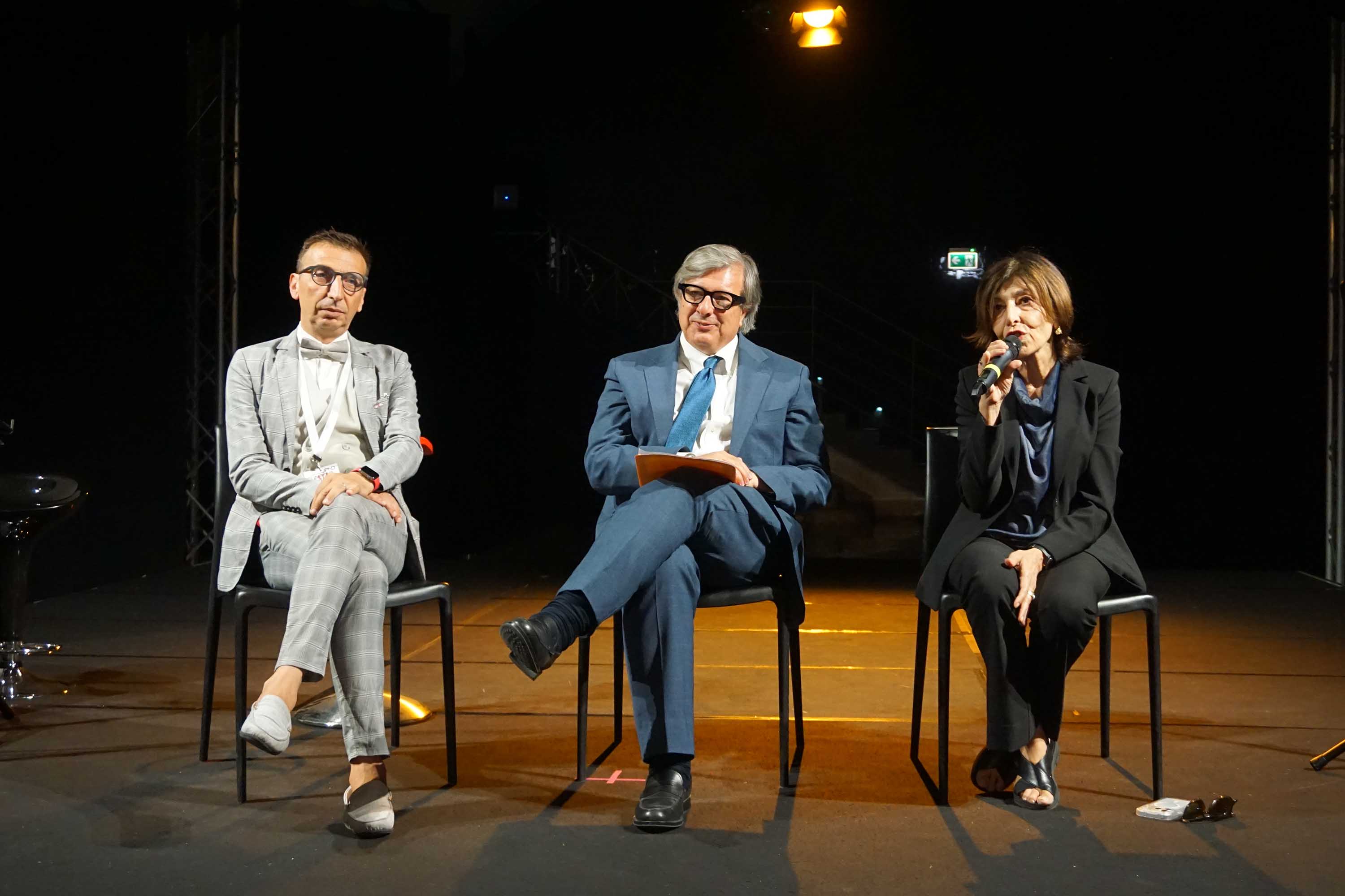 Un momento dell'intervento della prof.ssa Lina Scalisi