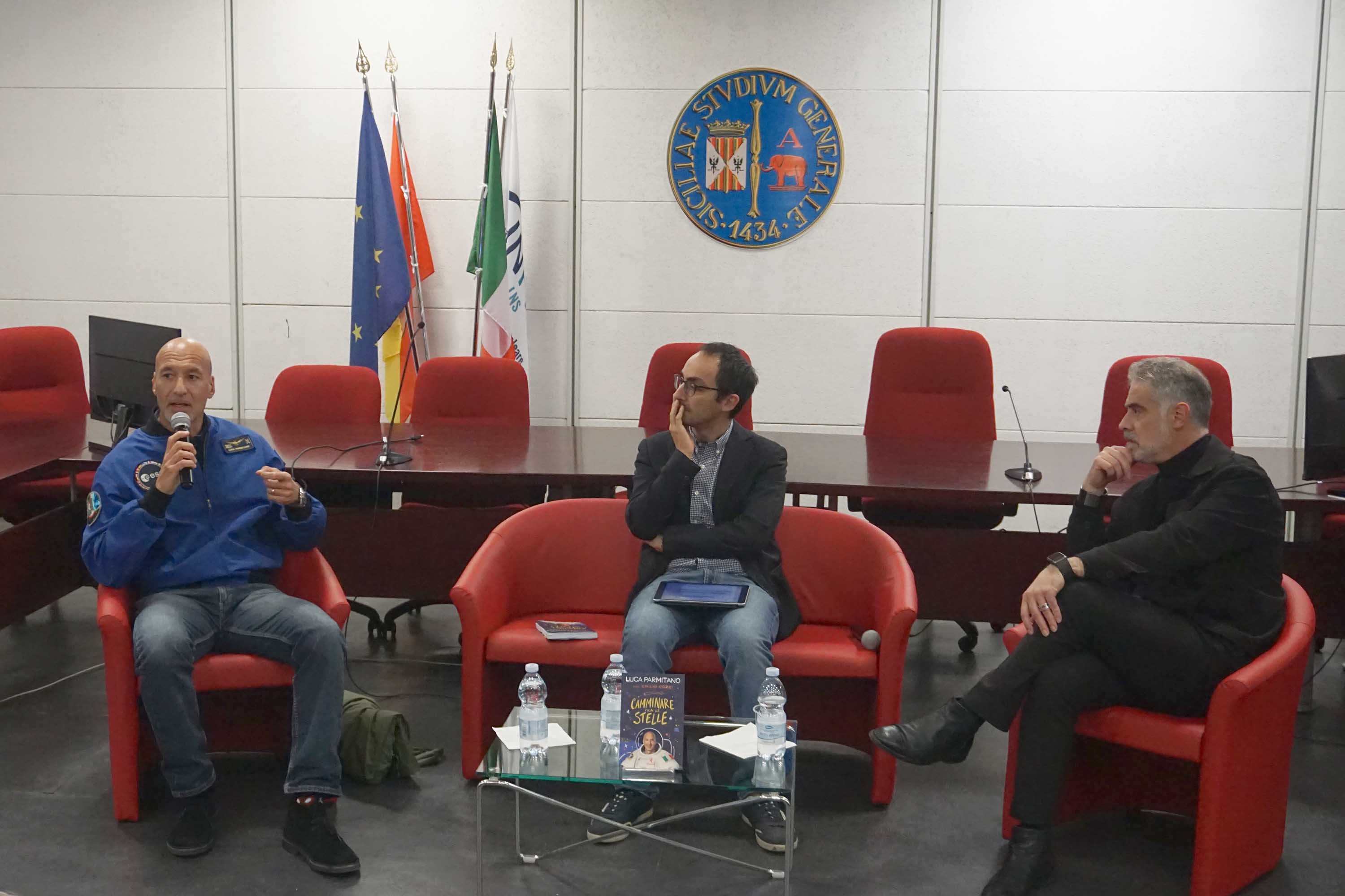 Un momento dell'intervento di Luca Parmitano