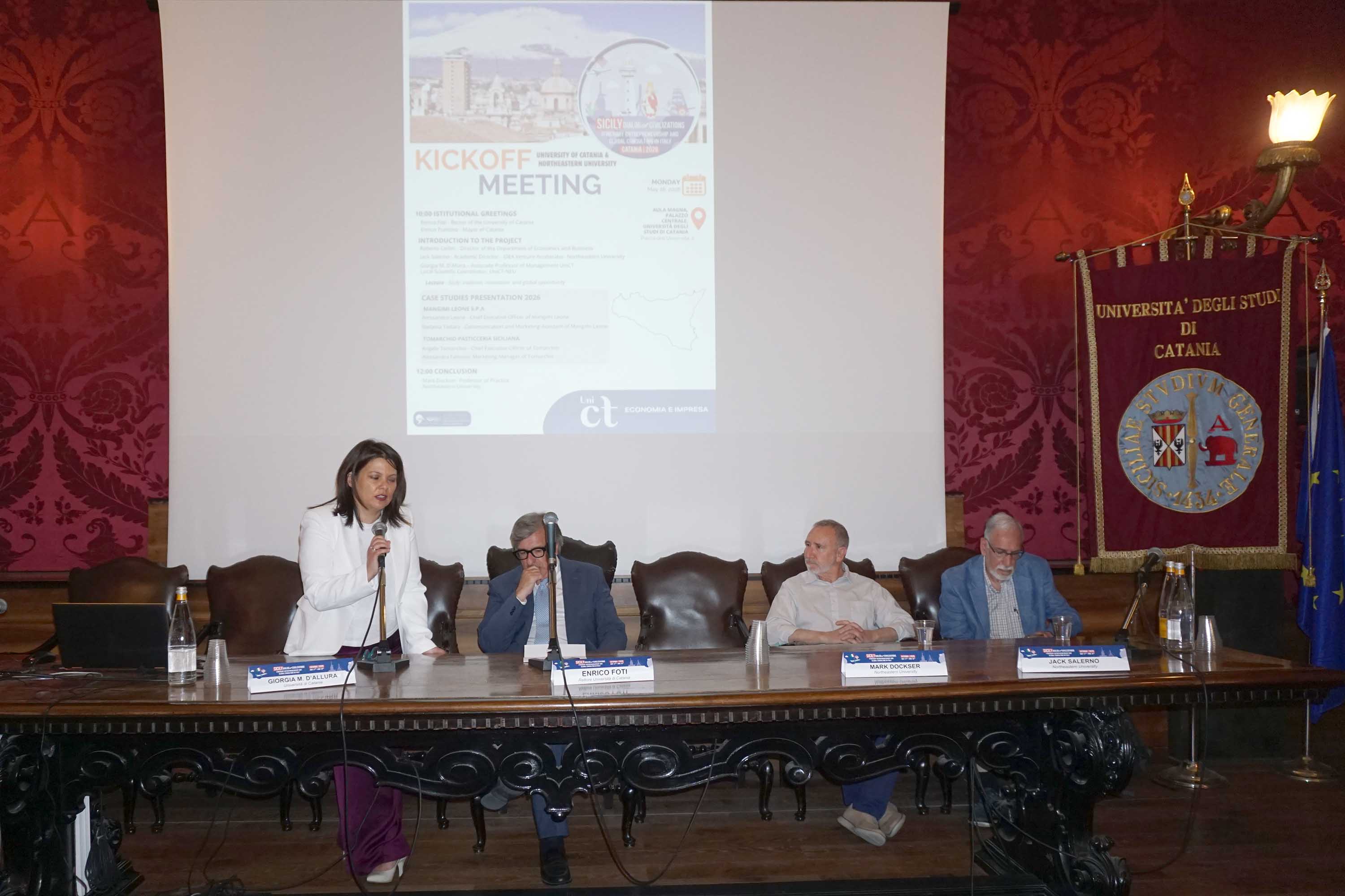 Un momento dell'intervento della prof.ssa Giorgia D'Allura