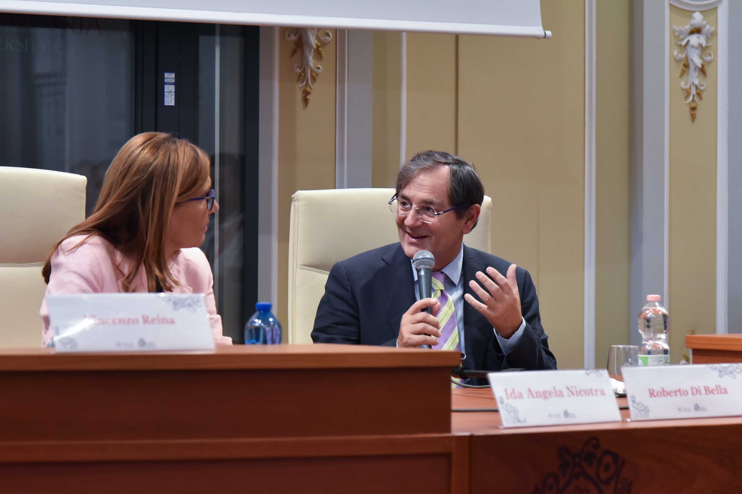 Un momento dell'incontro del Tribunale dei Minori di Catania, Roberto Di Bella