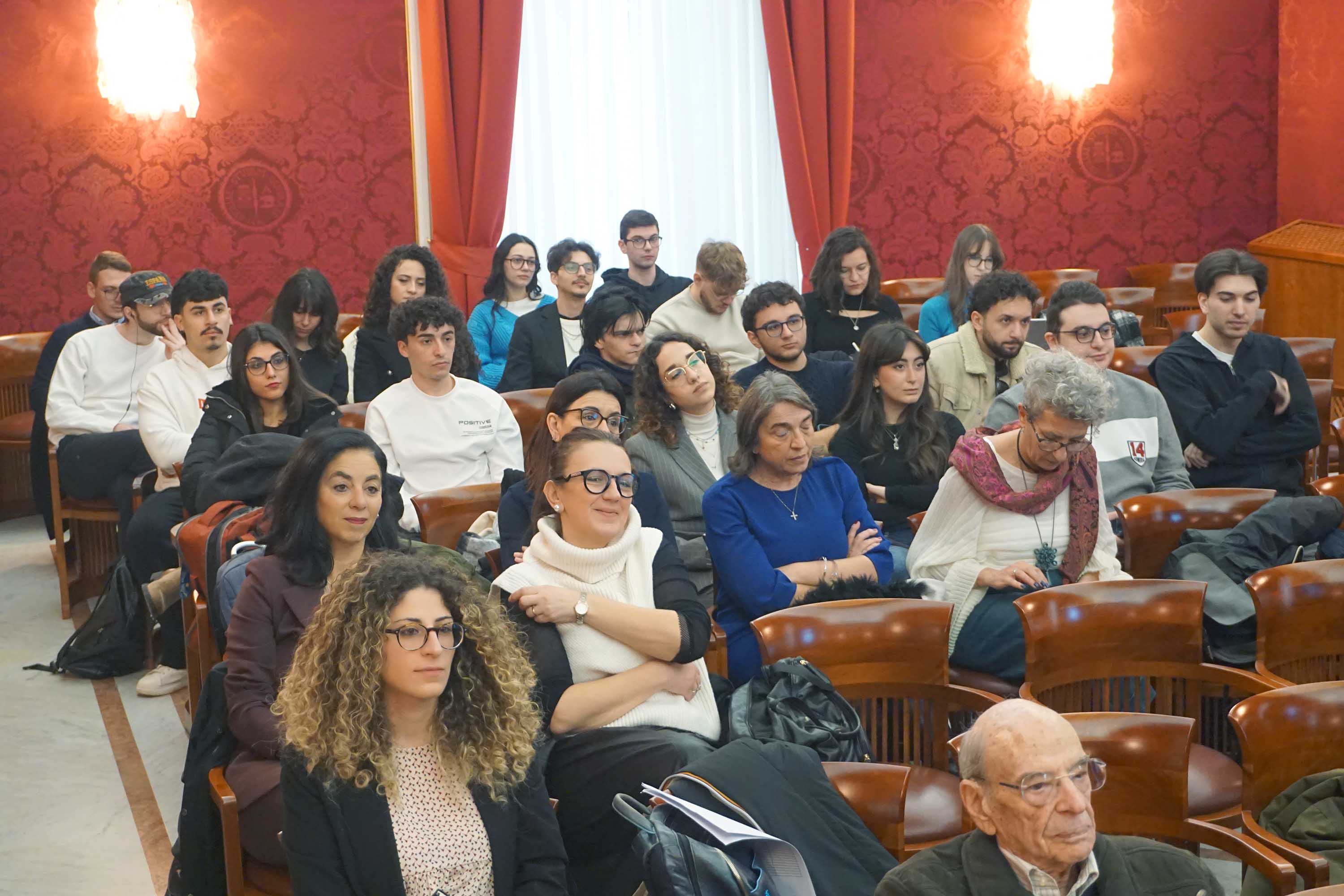 Studenti e personale tecnico-amministrativo presente ai lavori