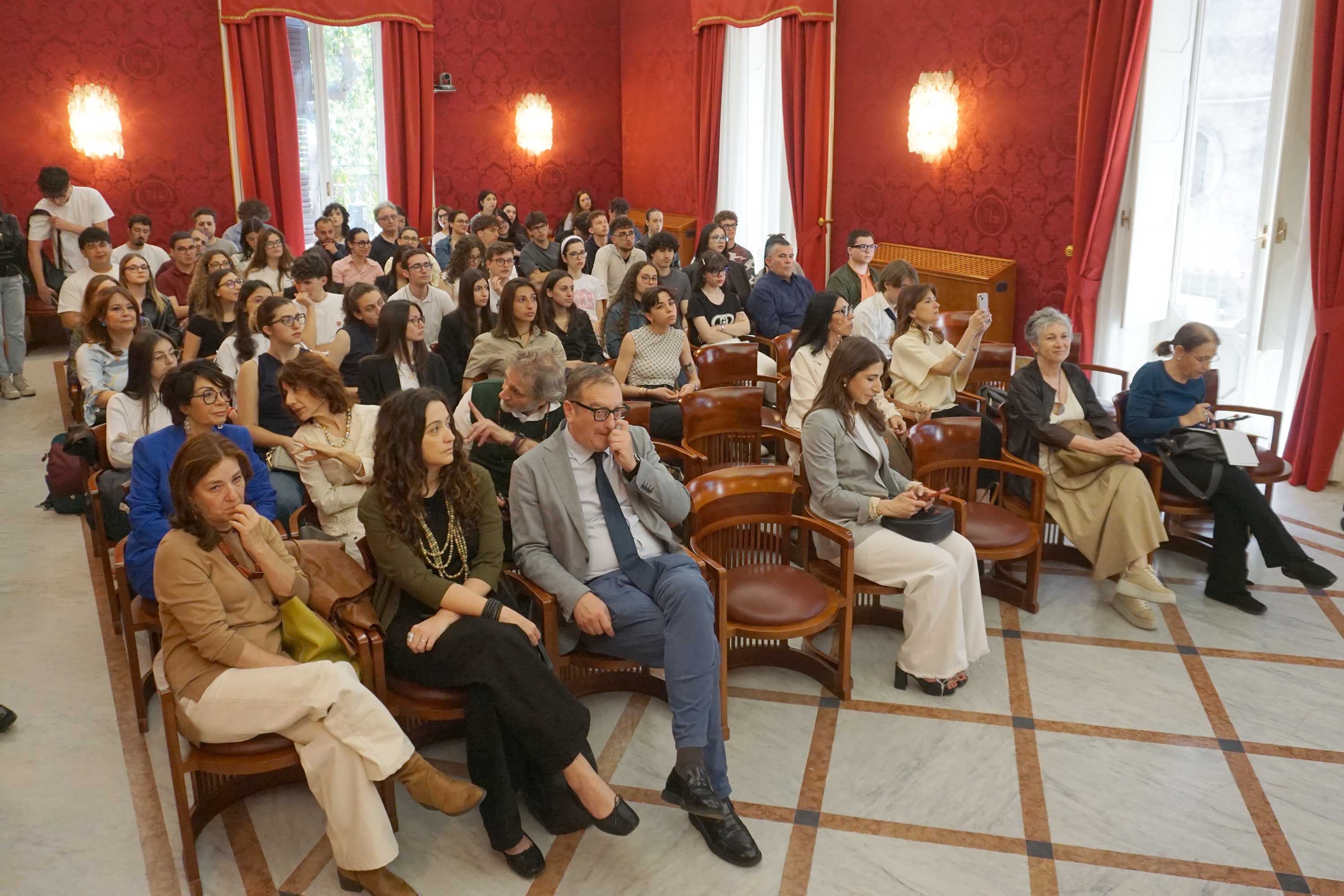 Pubblico presente a Villa Cerami