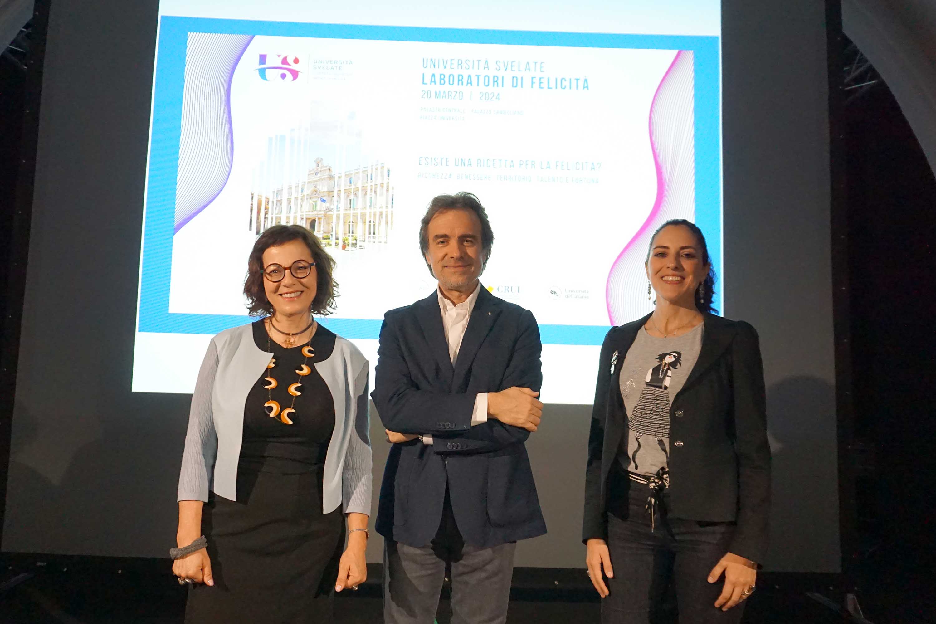 In foto da sinistra Maria Olivella Rizza, Alessandro Pluchino e Teresa Graziano al Centro universitario teatrale