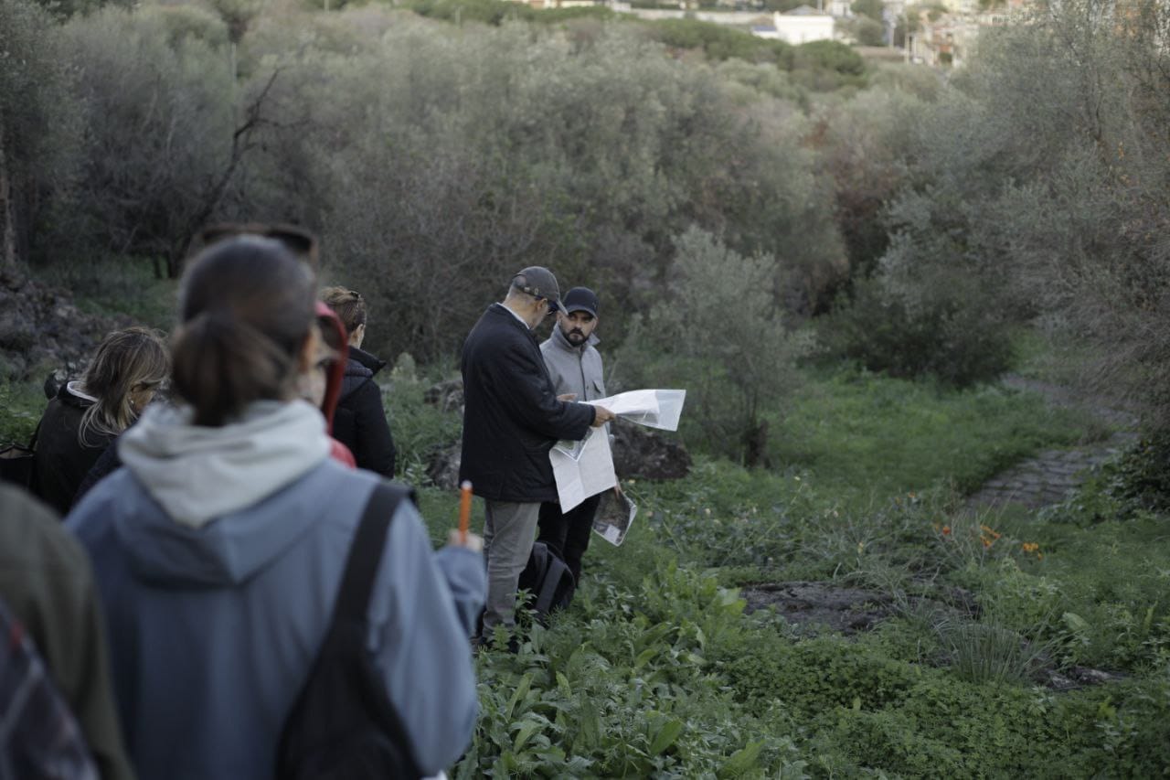 Un momento della passeggiata al Parco Gioeni