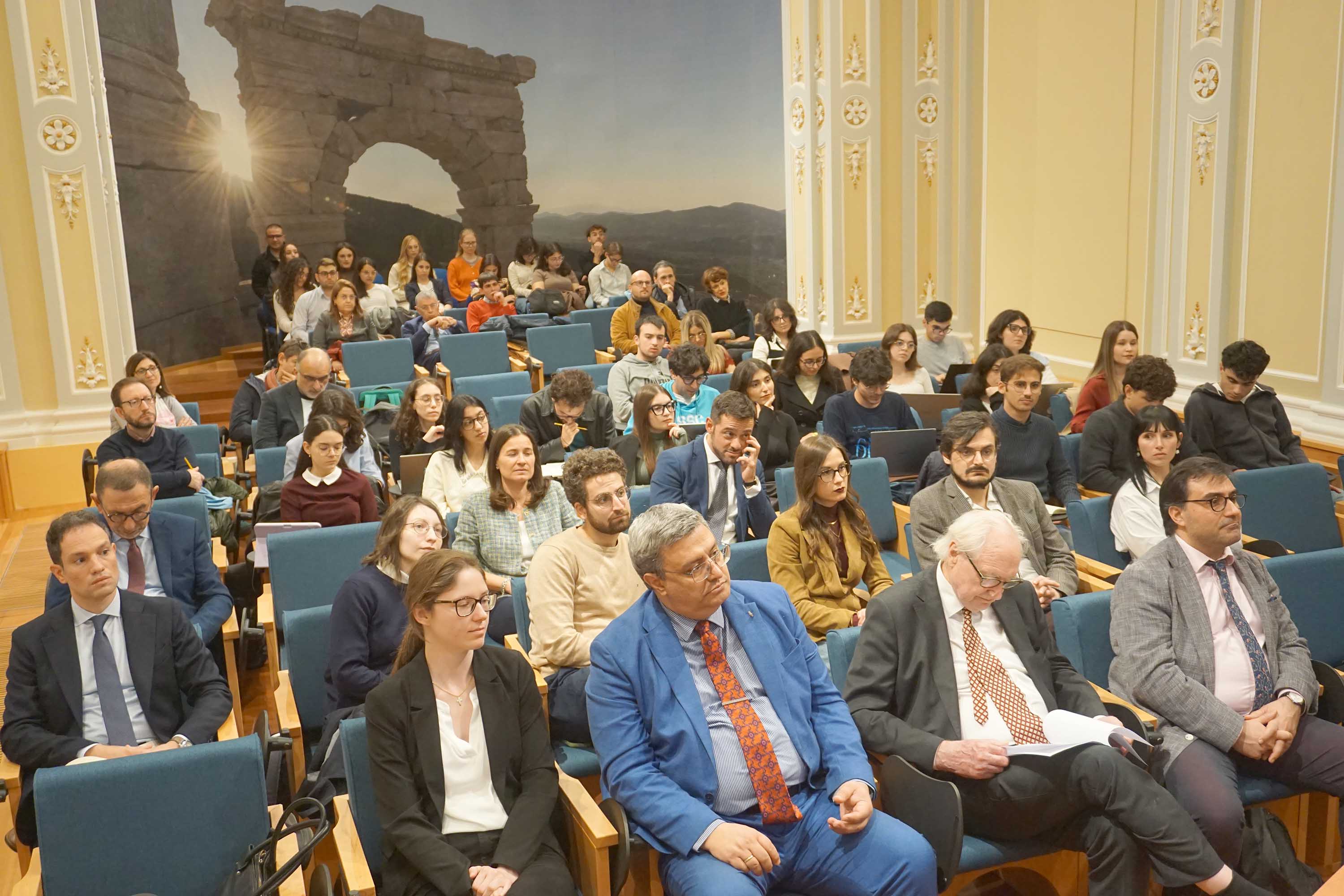 Il pubblico presente all'incontro