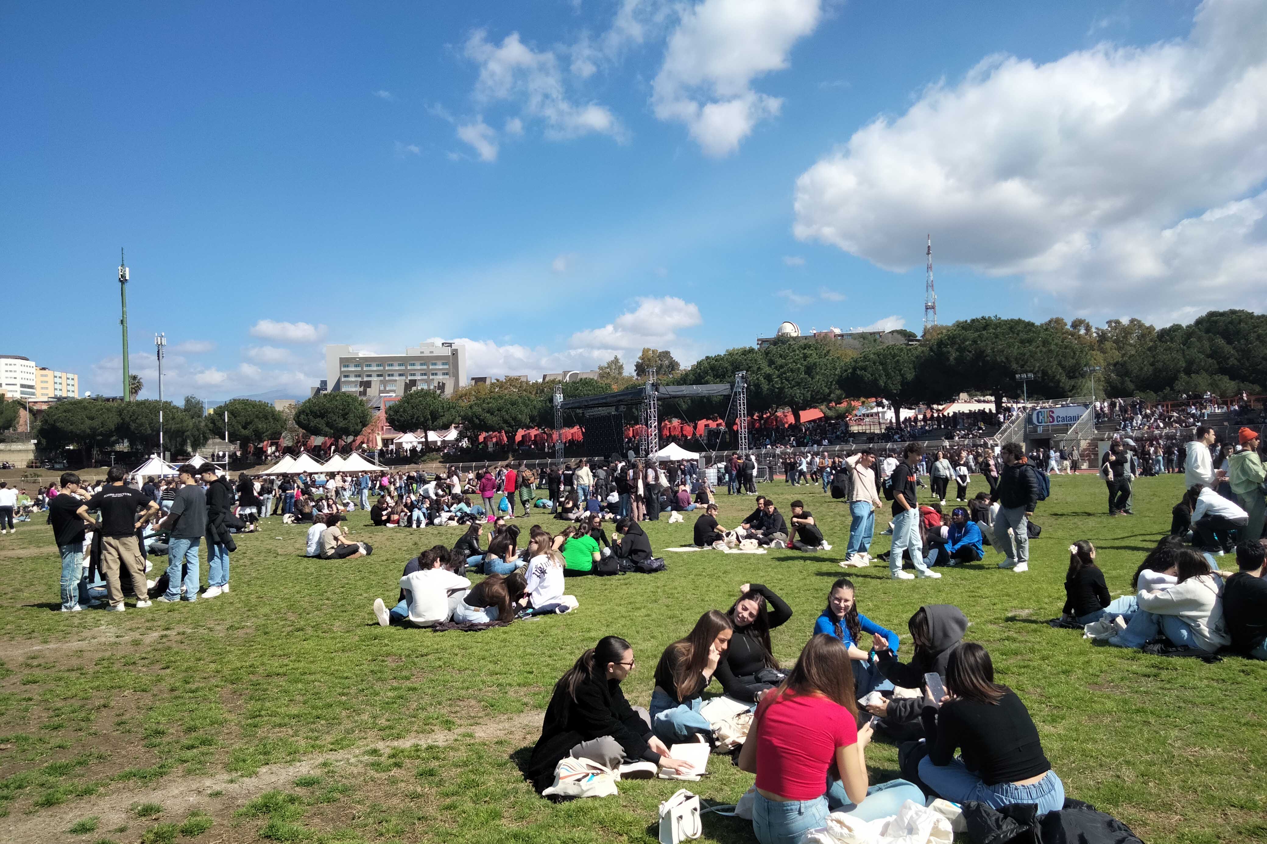 Studentesse e studenti al Salone dell'Orientamento