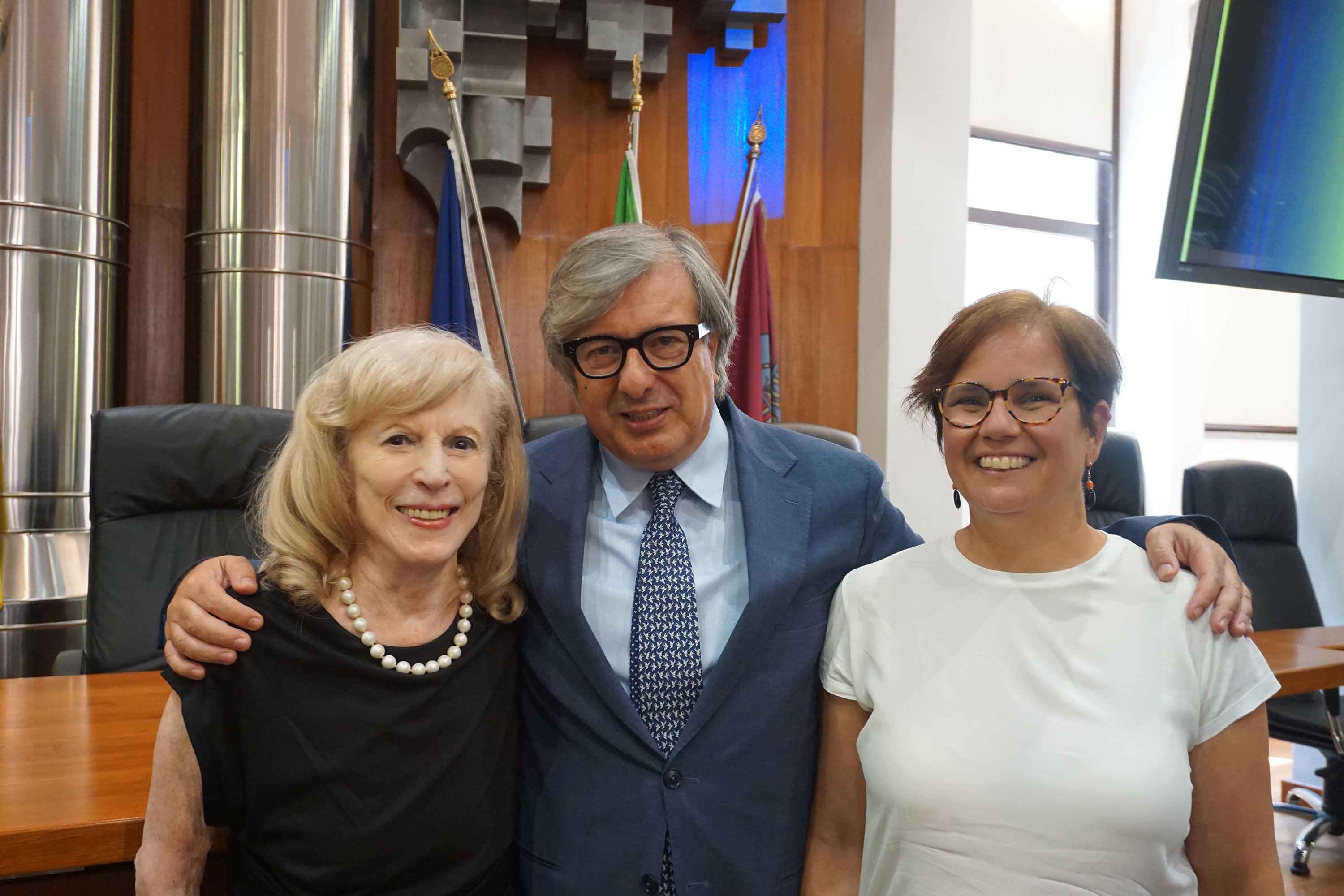 In foto da sinistra Paola Malanotte-Rizzoli, Enrico Foti e Rosaria Ester Musumeci