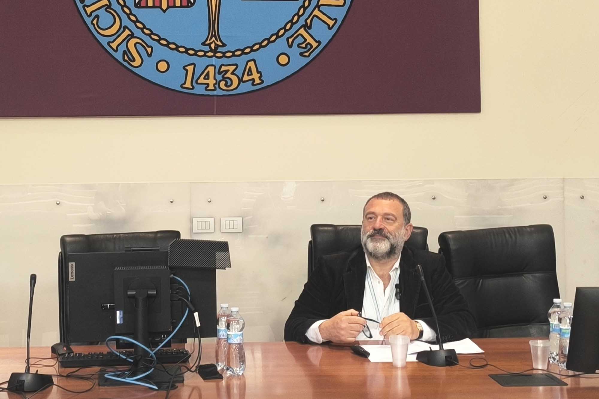 Il prof. Luigi Caranti