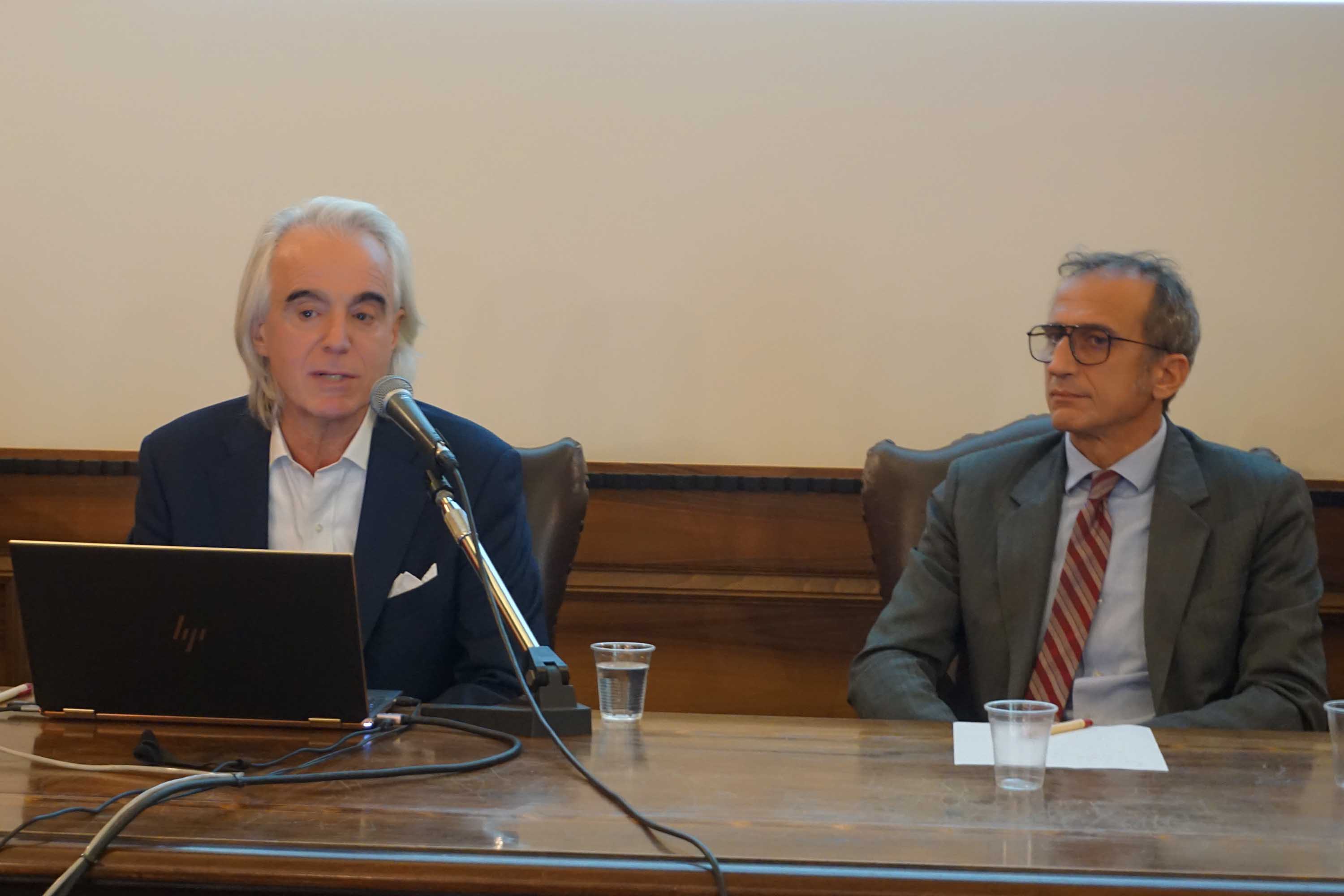 Un momento dell'intervento dell'avvocato Mattia Grassani