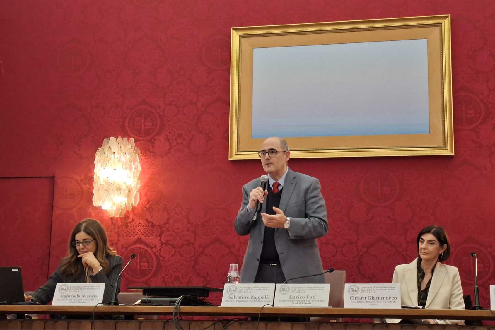 Un momento dell'intervento del prof. Salvatore Zappalà