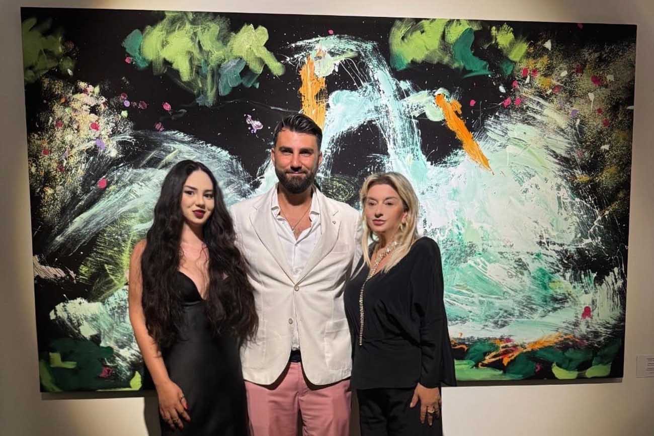 In foto l'artista Giuseppe Barilaro